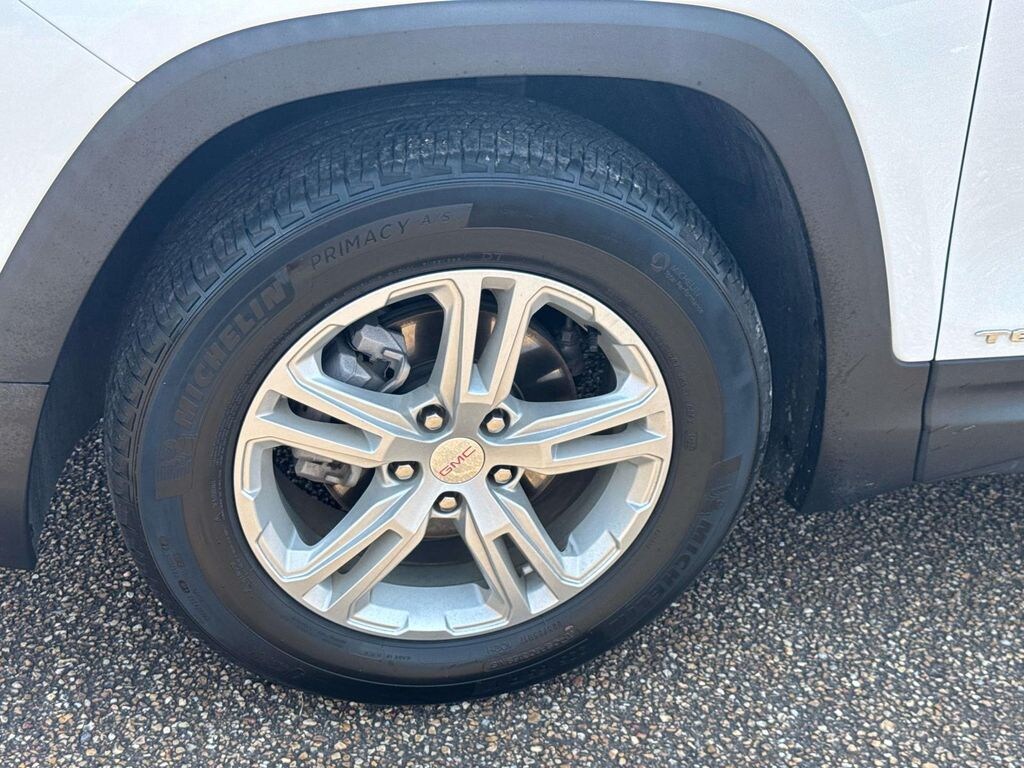 Used 2024 GMC Terrain SLE SUV