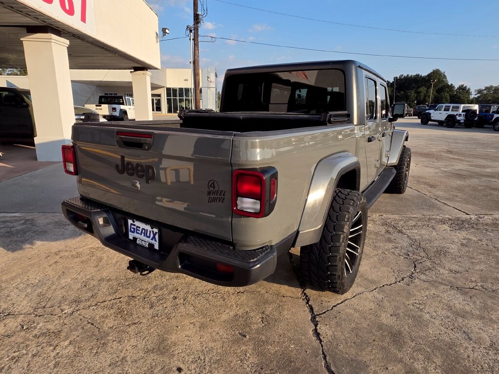 Used 2021 Jeep Gladiator Willys Truck