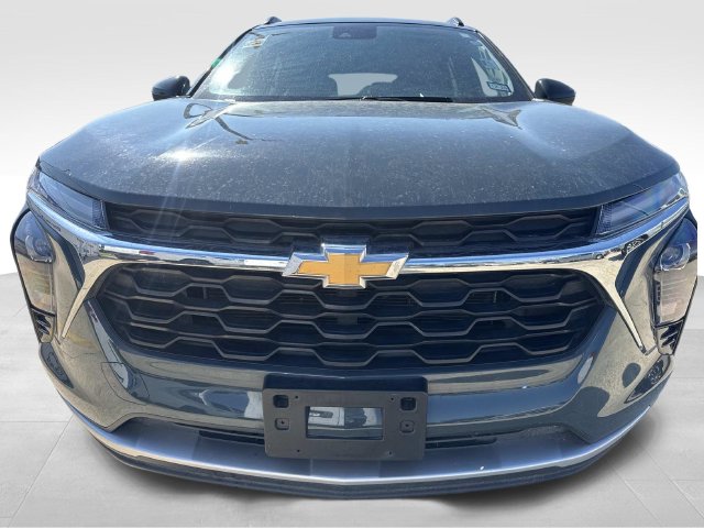 Used 2025 Chevrolet Trax LT SUV