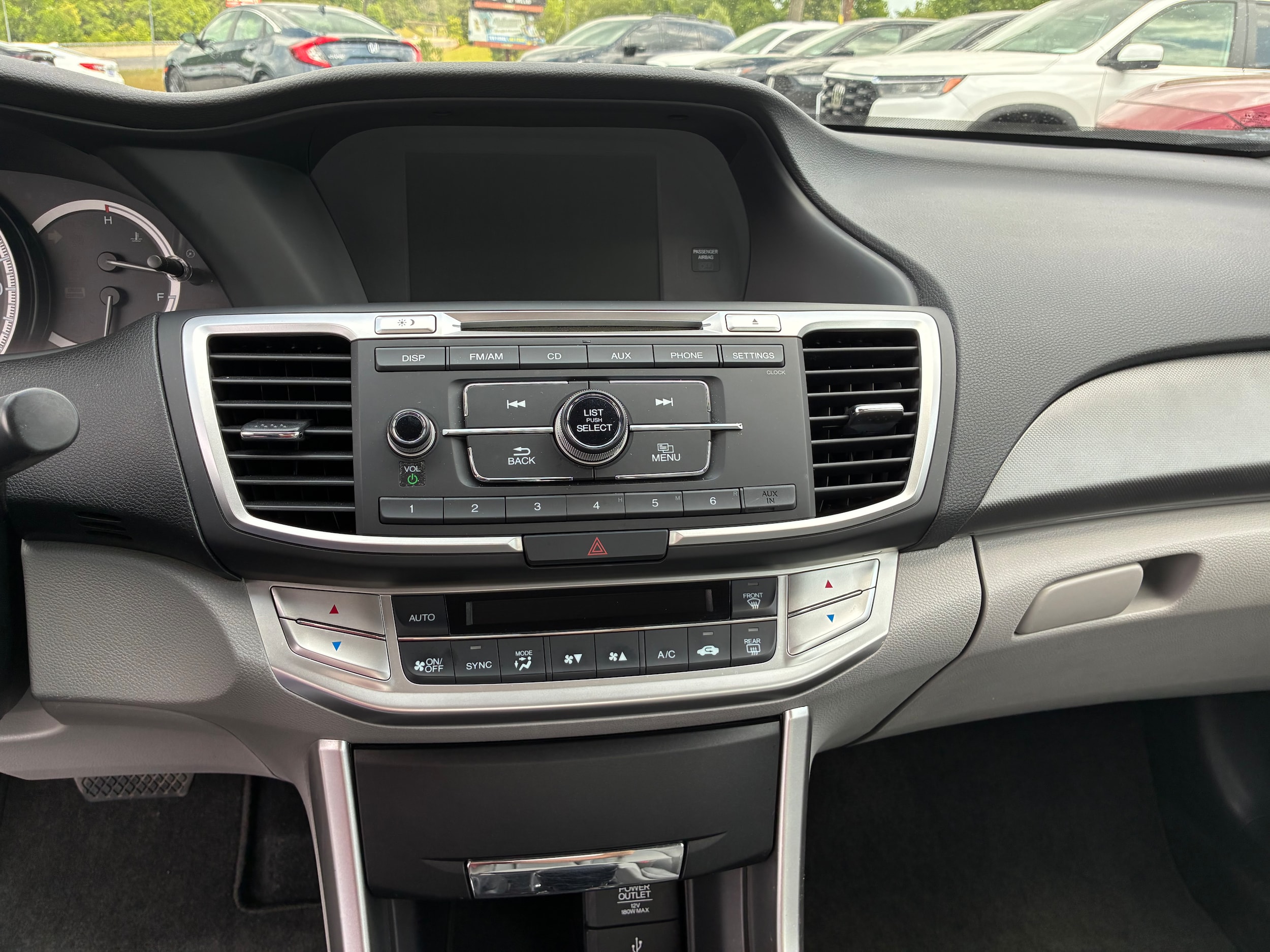 2015 Honda Accord LX - Photo 13