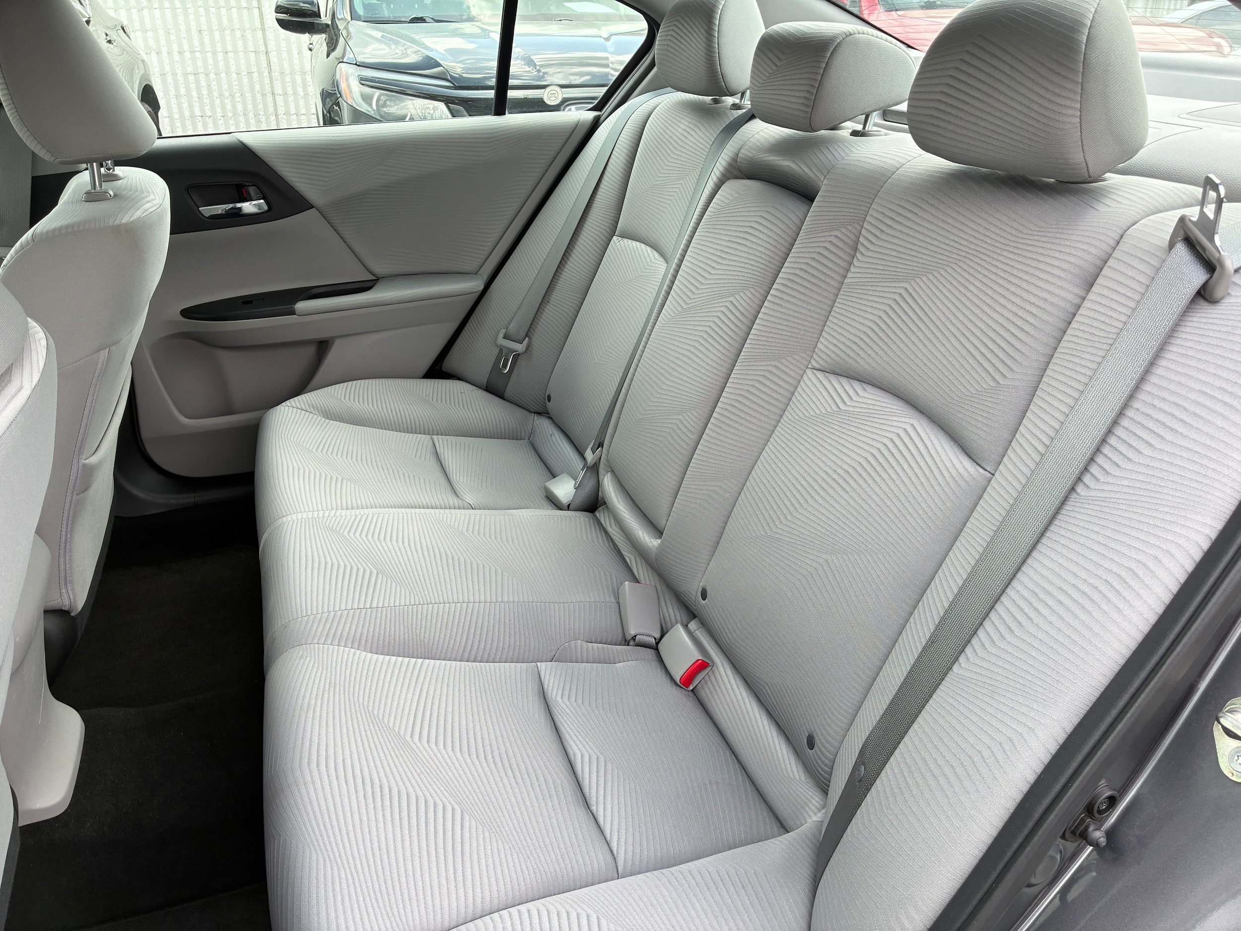 2015 Honda Accord LX - Photo 20