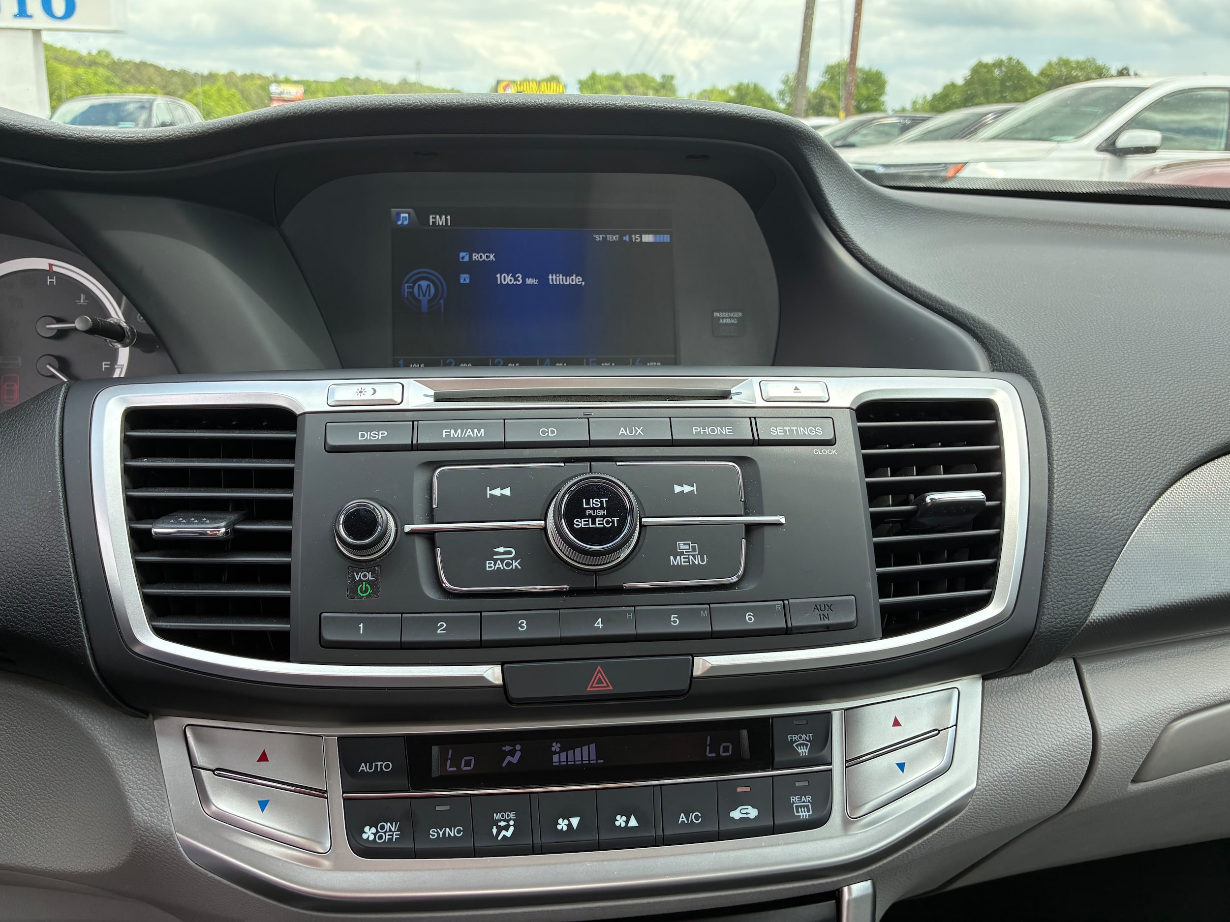 2015 Honda Accord LX - Photo 10
