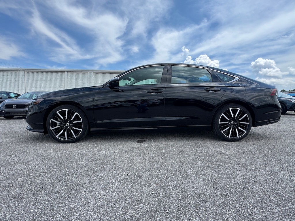 Used 2025 Honda Accord Hybrid Touring Sedan