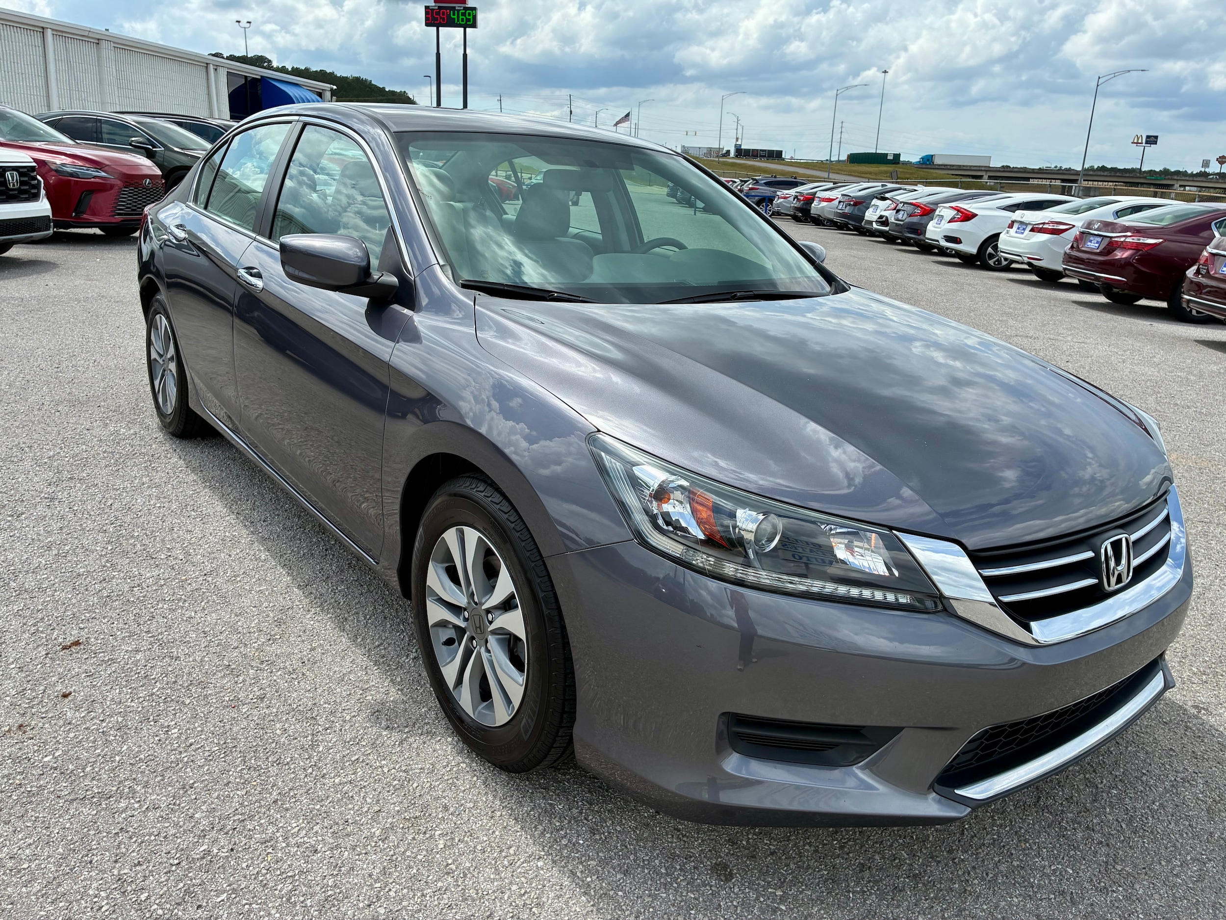 2015 Honda Accord LX - Photo 8