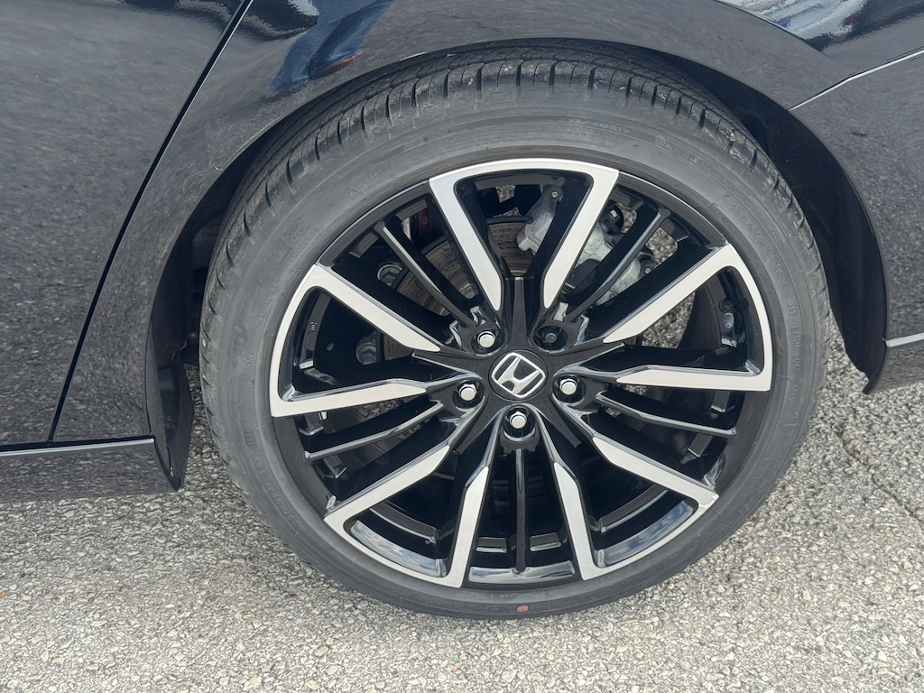 Used 2025 Honda Accord Hybrid Touring Sedan