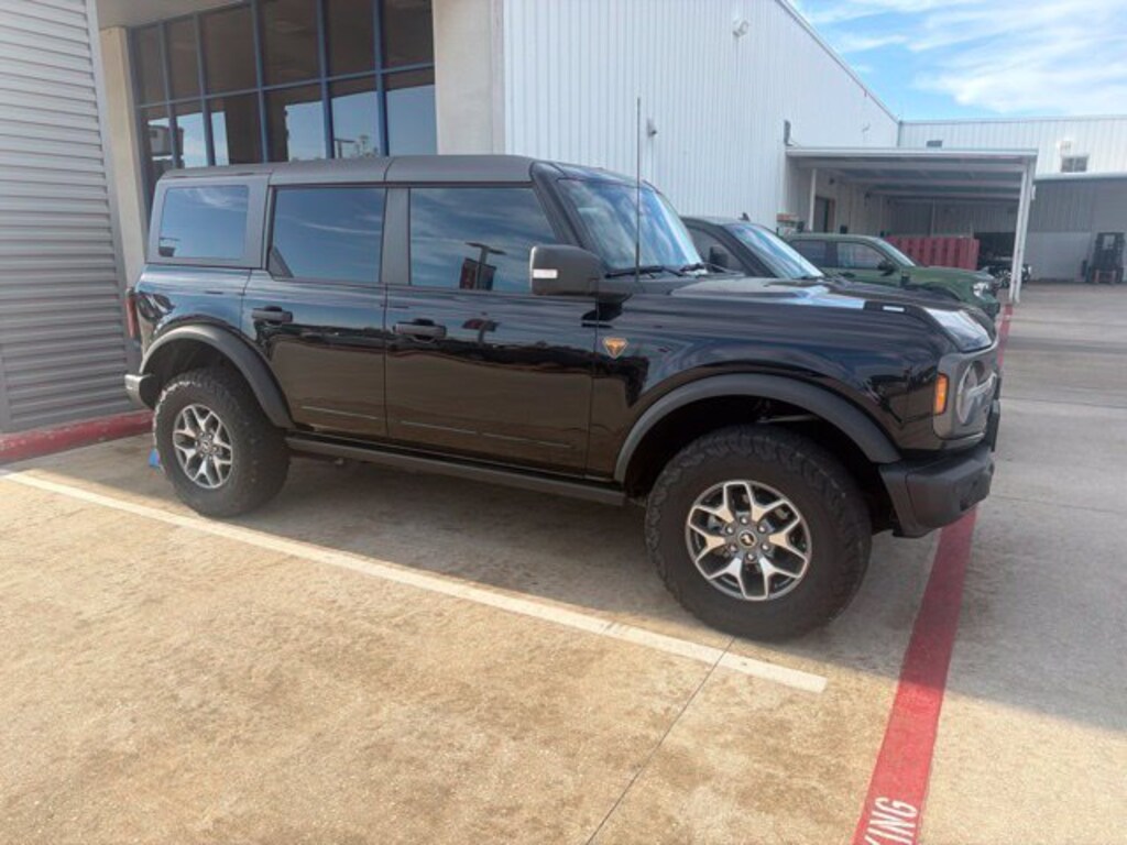 Used 2022 Ford Bronco Badlands SUV