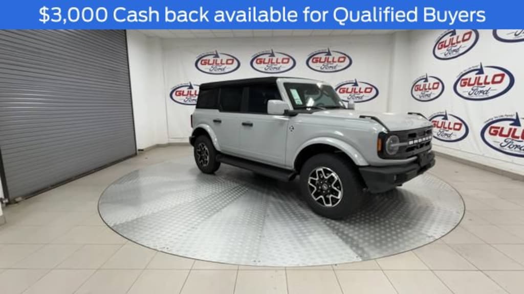 New 2026 Ford Bronco Outer Banks SUV