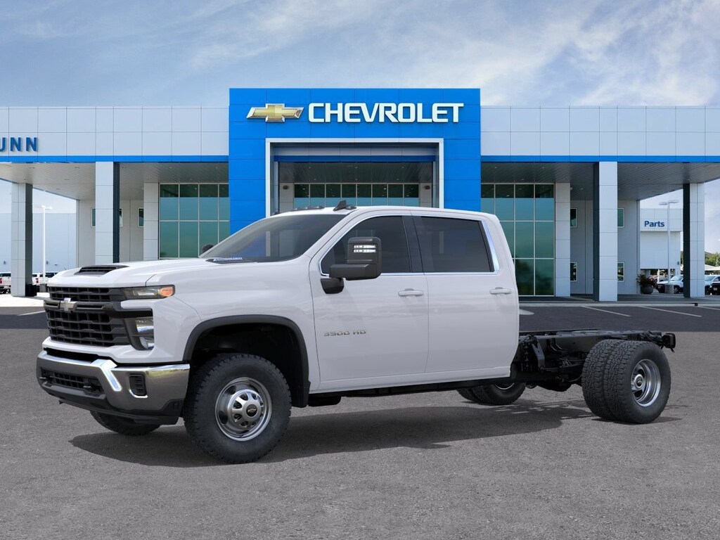 New 2026 Chevrolet Silverado 3500 HD Chassis Work Truck Truck Crew Cab