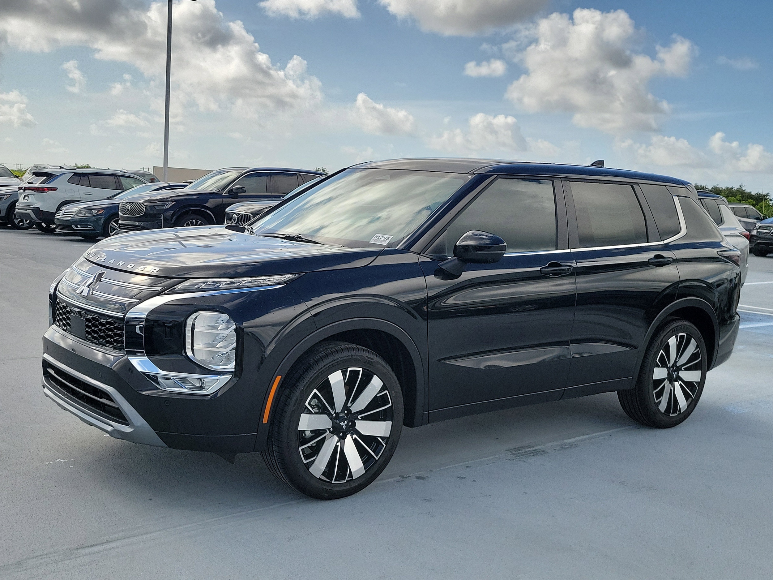 2025 Mitsubishi Outlander