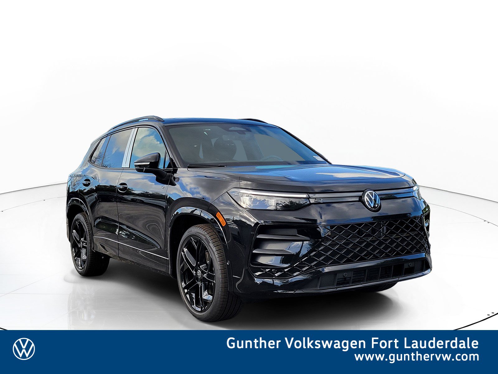 New 2026 Volkswagen Tiguan SE R-Line Black SUV