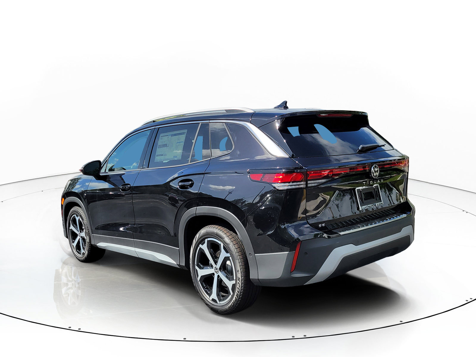 New 2026 Volkswagen Tiguan SE SUV