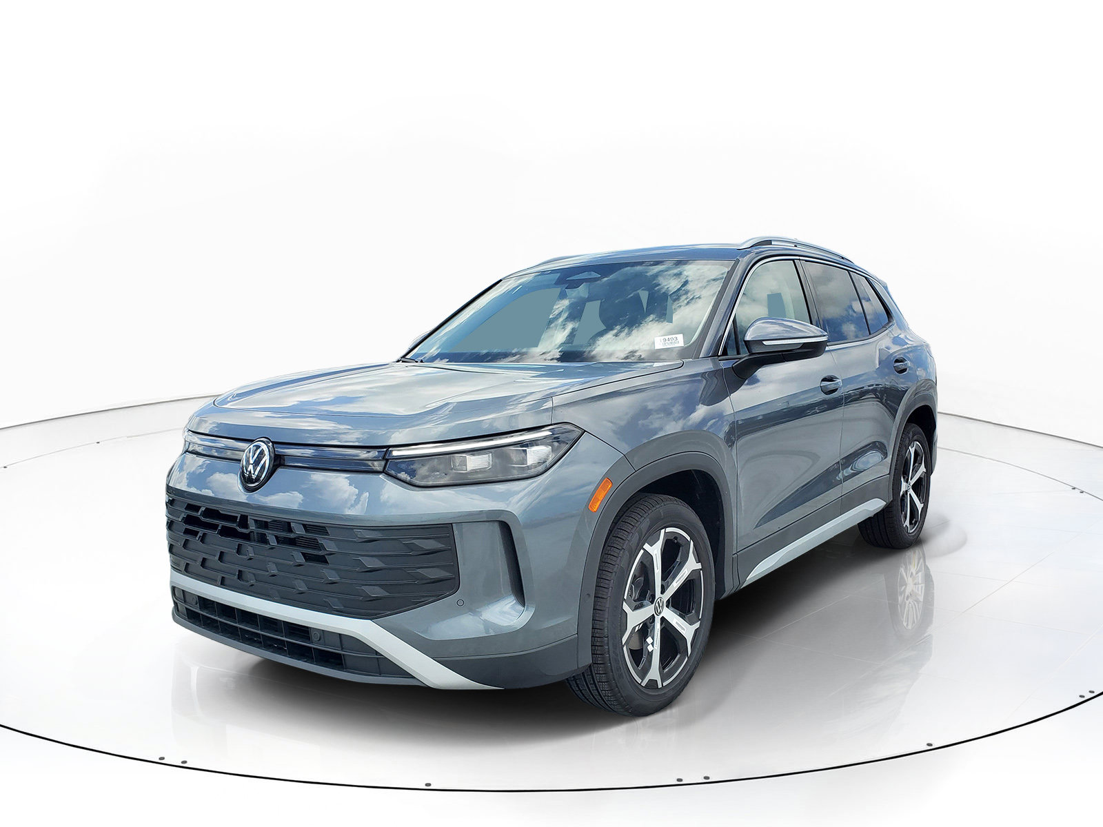 New 2026 Volkswagen Tiguan SE SUV