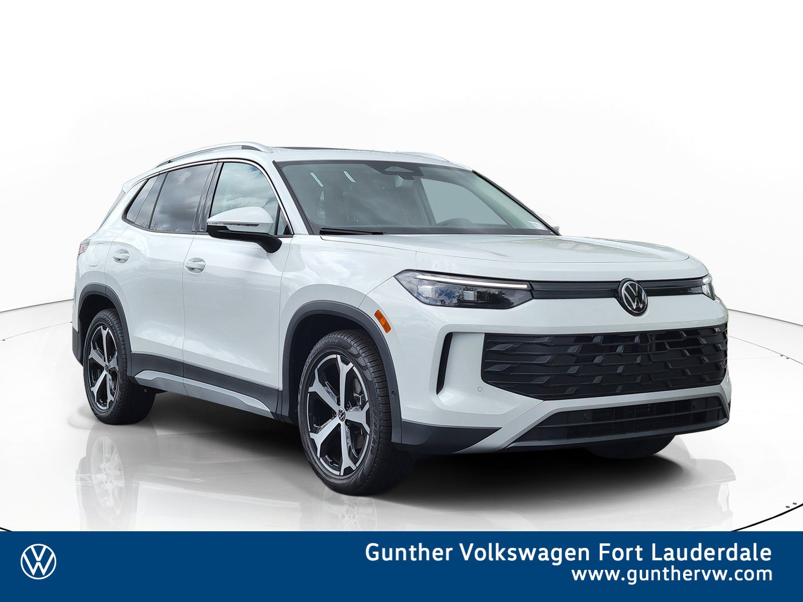 New 2026 Volkswagen Tiguan SE SUV