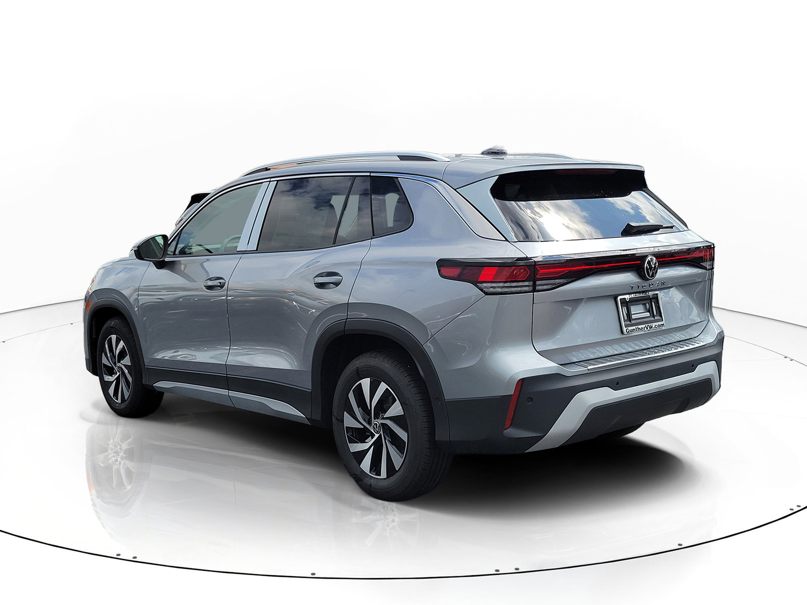 New 2026 Volkswagen Tiguan S SUV