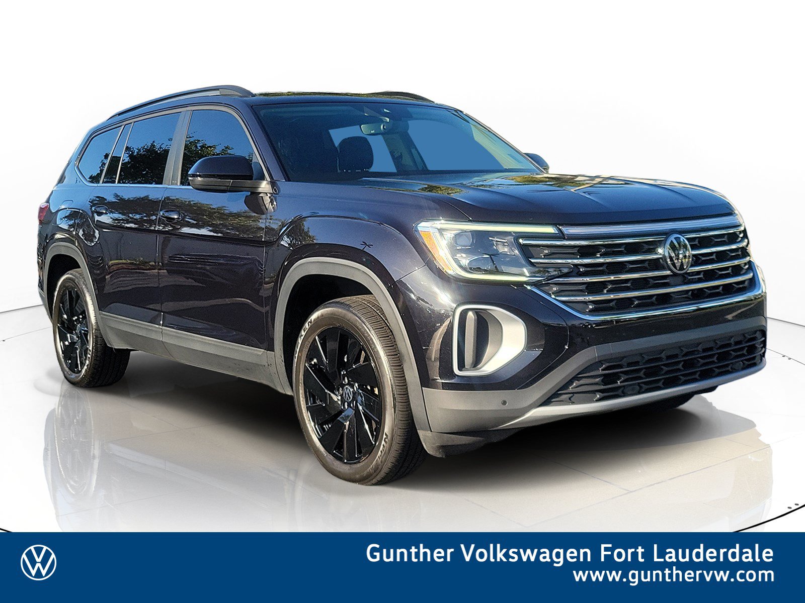 Used 2024 Volkswagen Atlas 2.0T SE w/Technology SUV