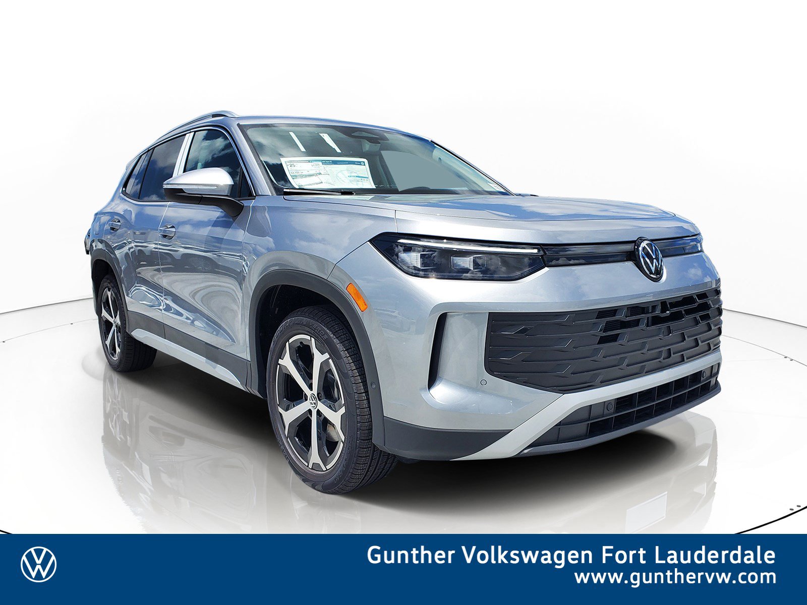 New 2026 Volkswagen Tiguan SE SUV