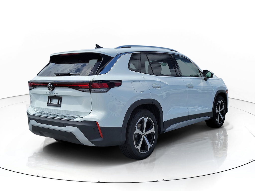 New 2026 Volkswagen Tiguan SE SUV