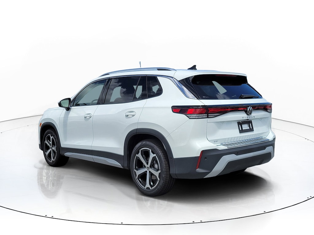 New 2026 Volkswagen Tiguan SE SUV