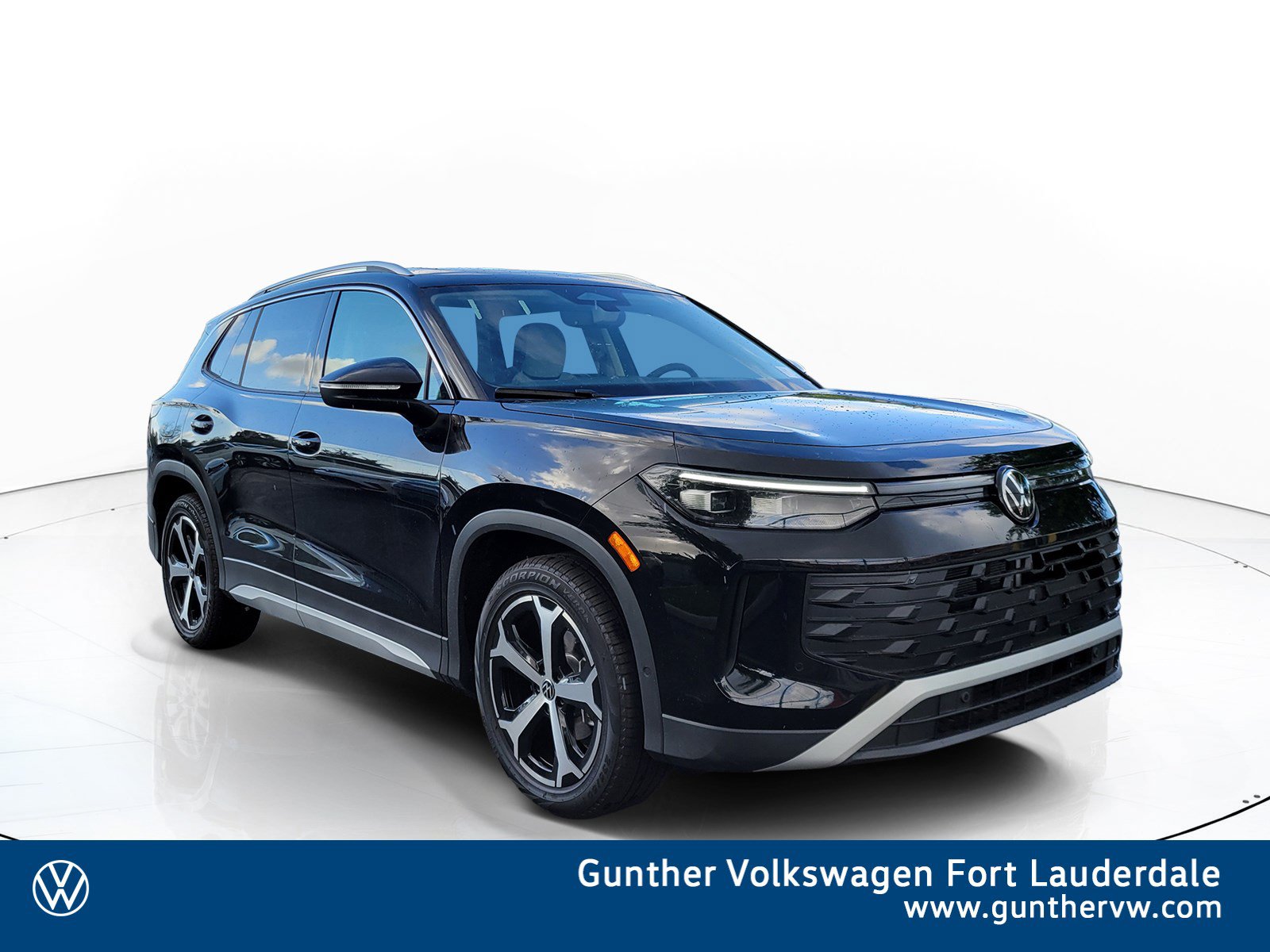 New 2026 Volkswagen Tiguan SE SUV
