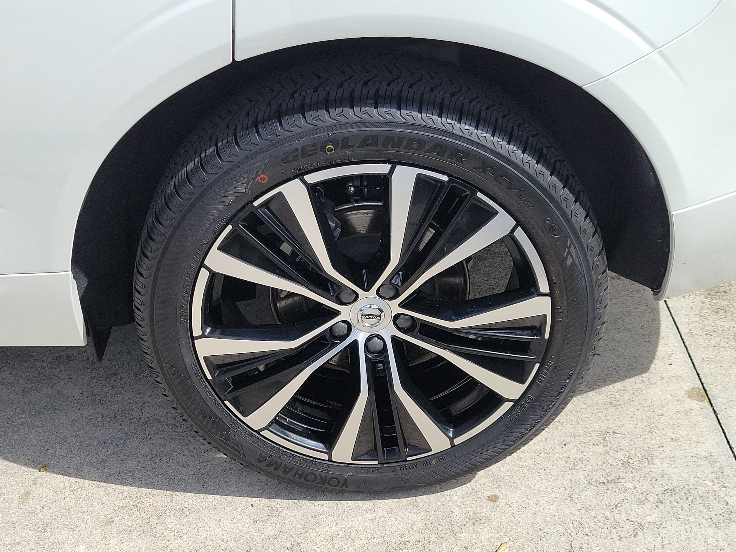2024 Volvo XC60 Plus - Photo 6