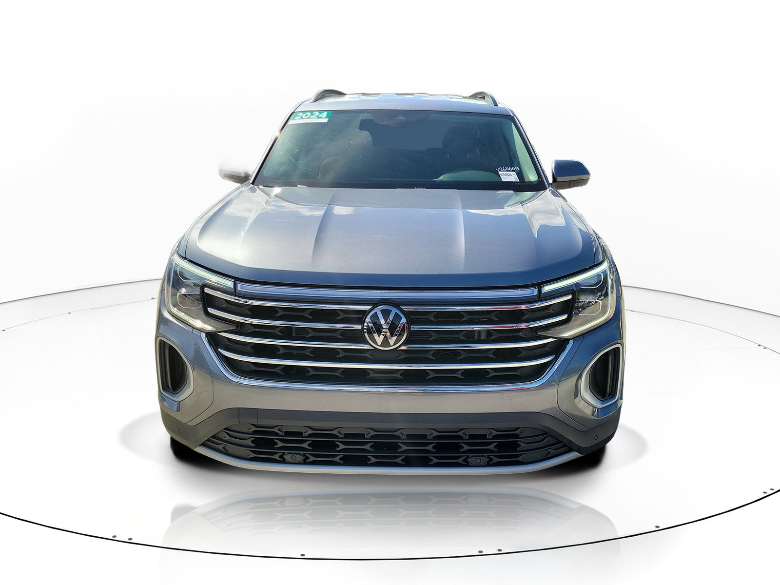 2024 Volkswagen Atlas SE w/Tech - Photo 2