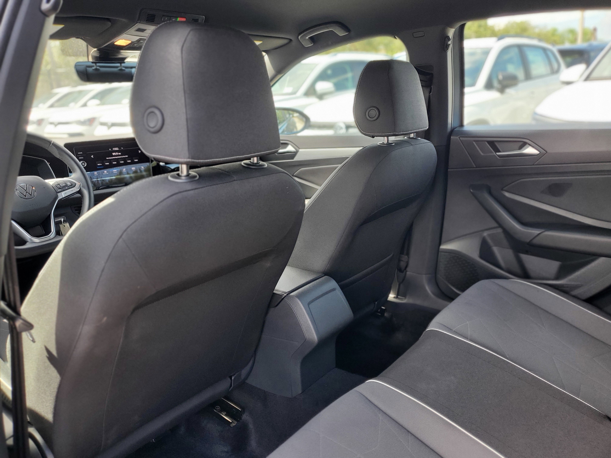 2026 Volkswagen Jetta Sport - Photo 9
