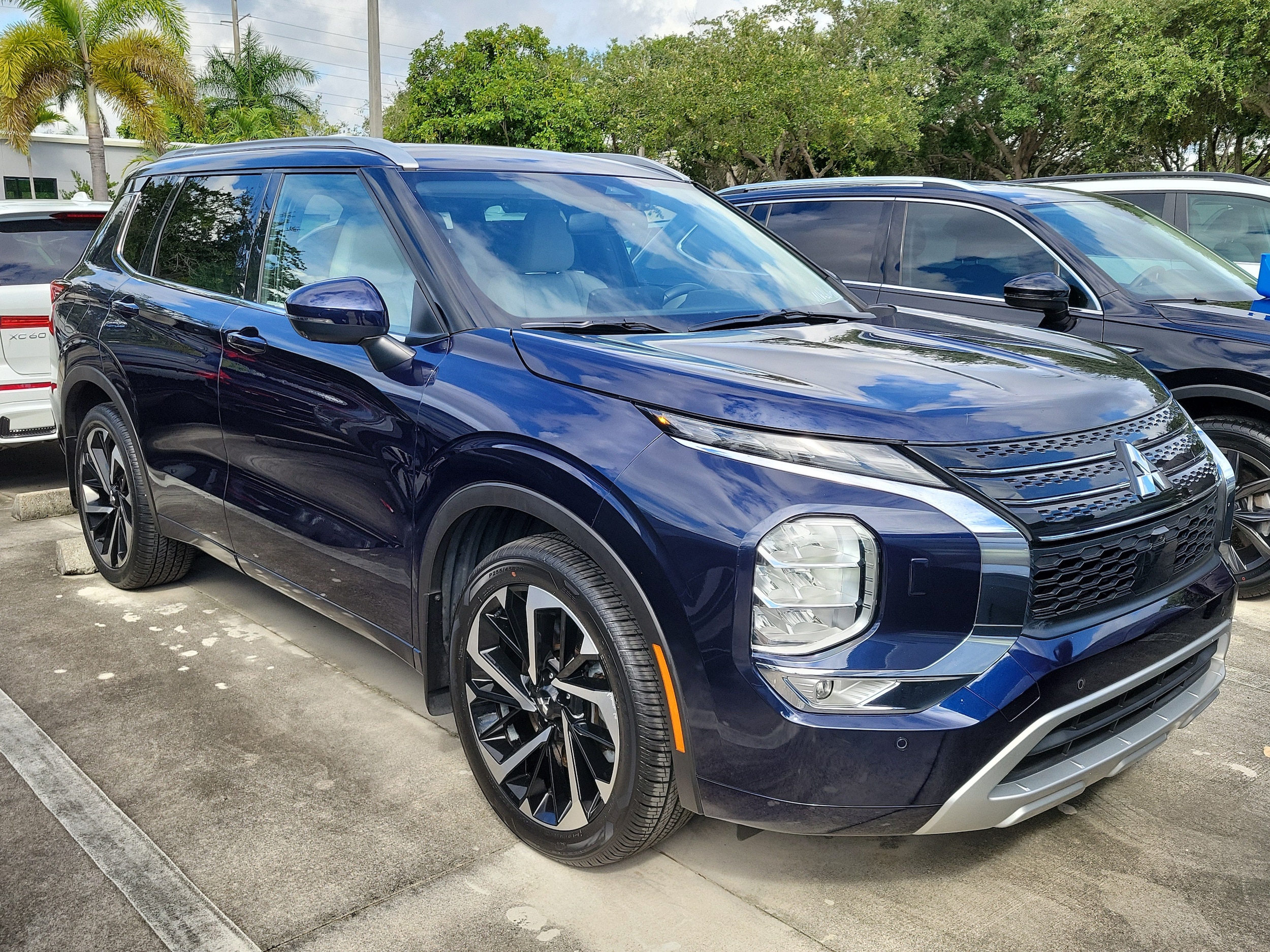 2023 Mitsubishi Outlander