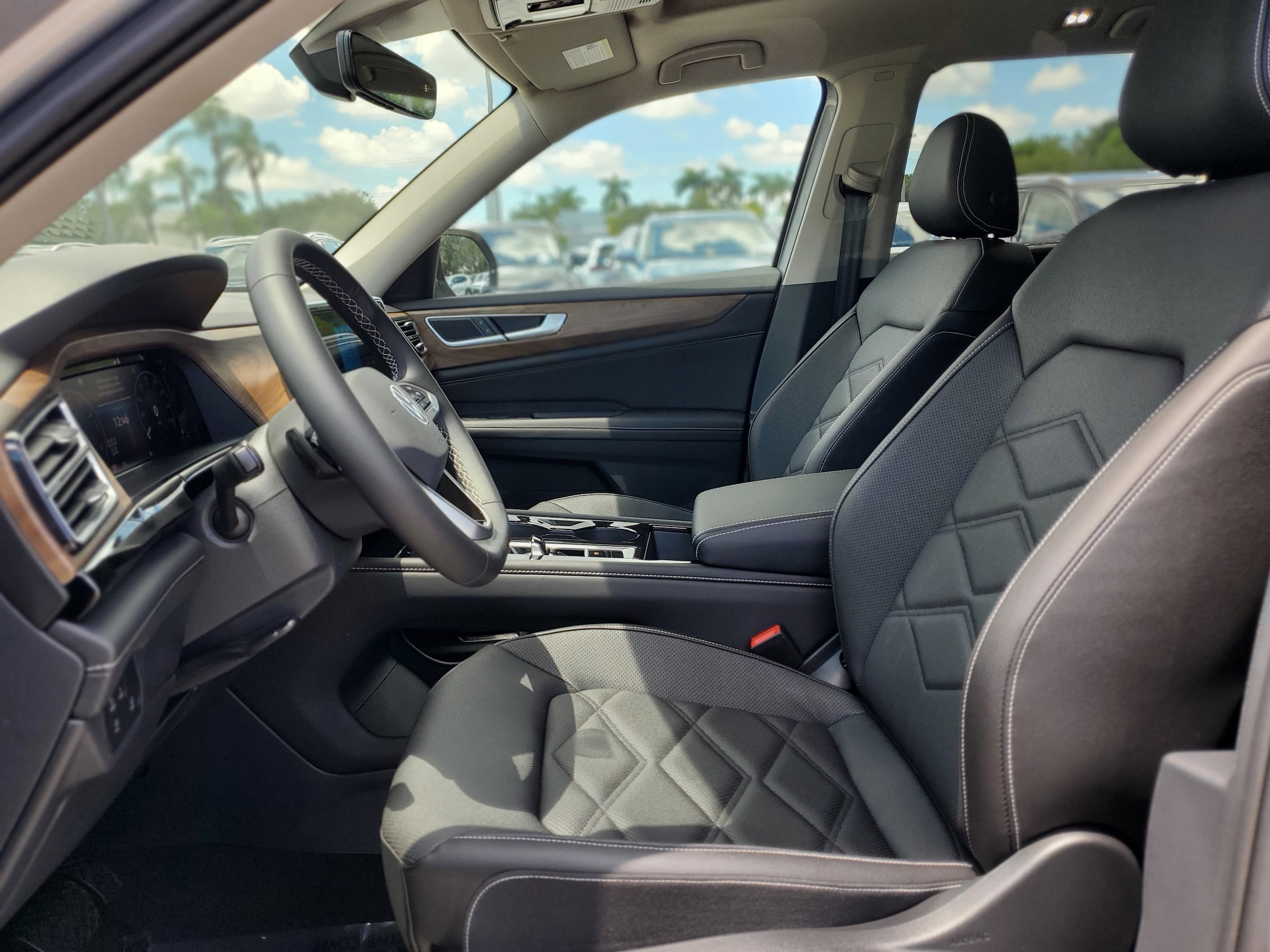 2026 Volkswagen Atlas SE w/Tech - Photo 11