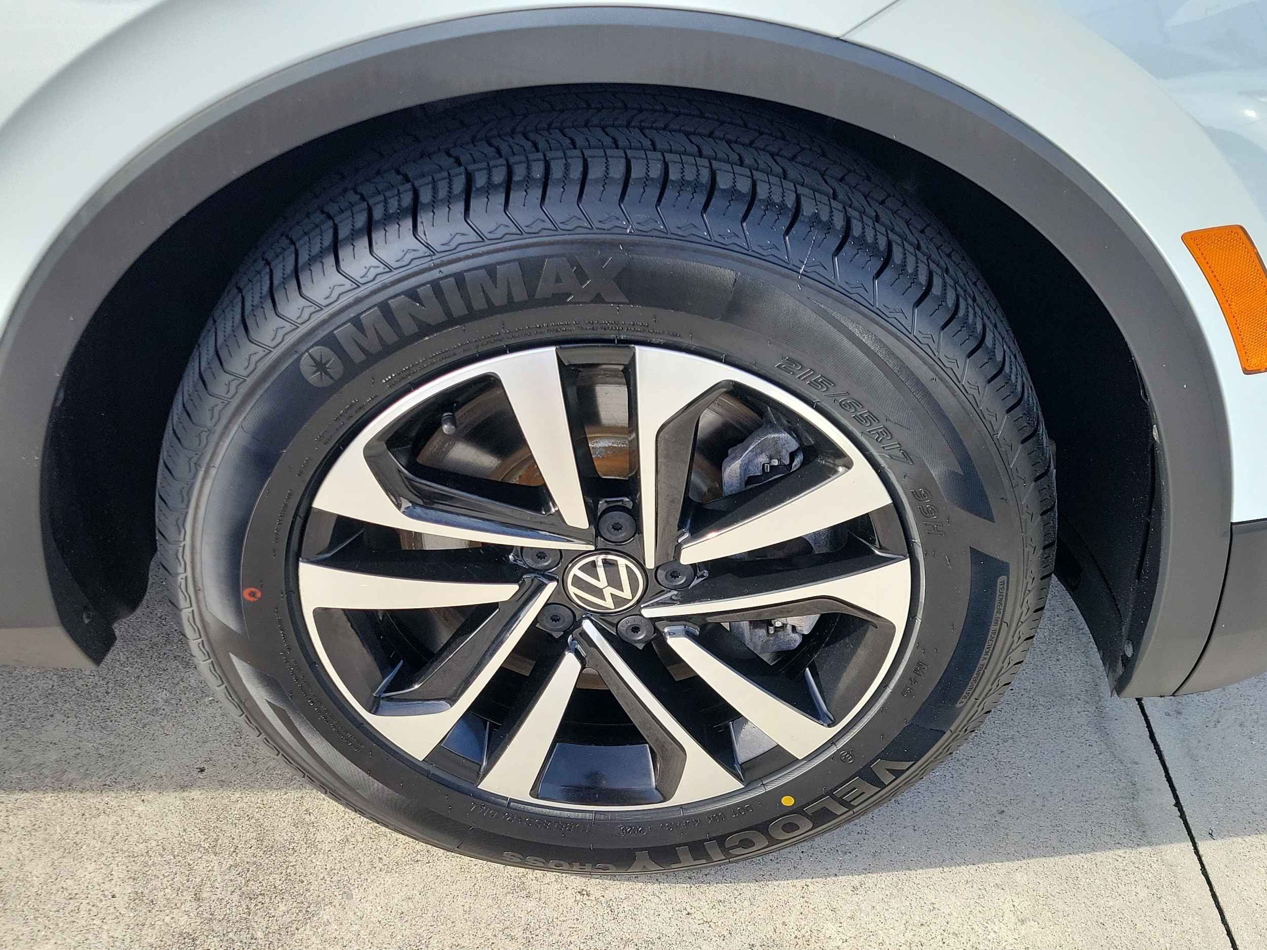 2023 Volkswagen Tiguan S - Photo 9