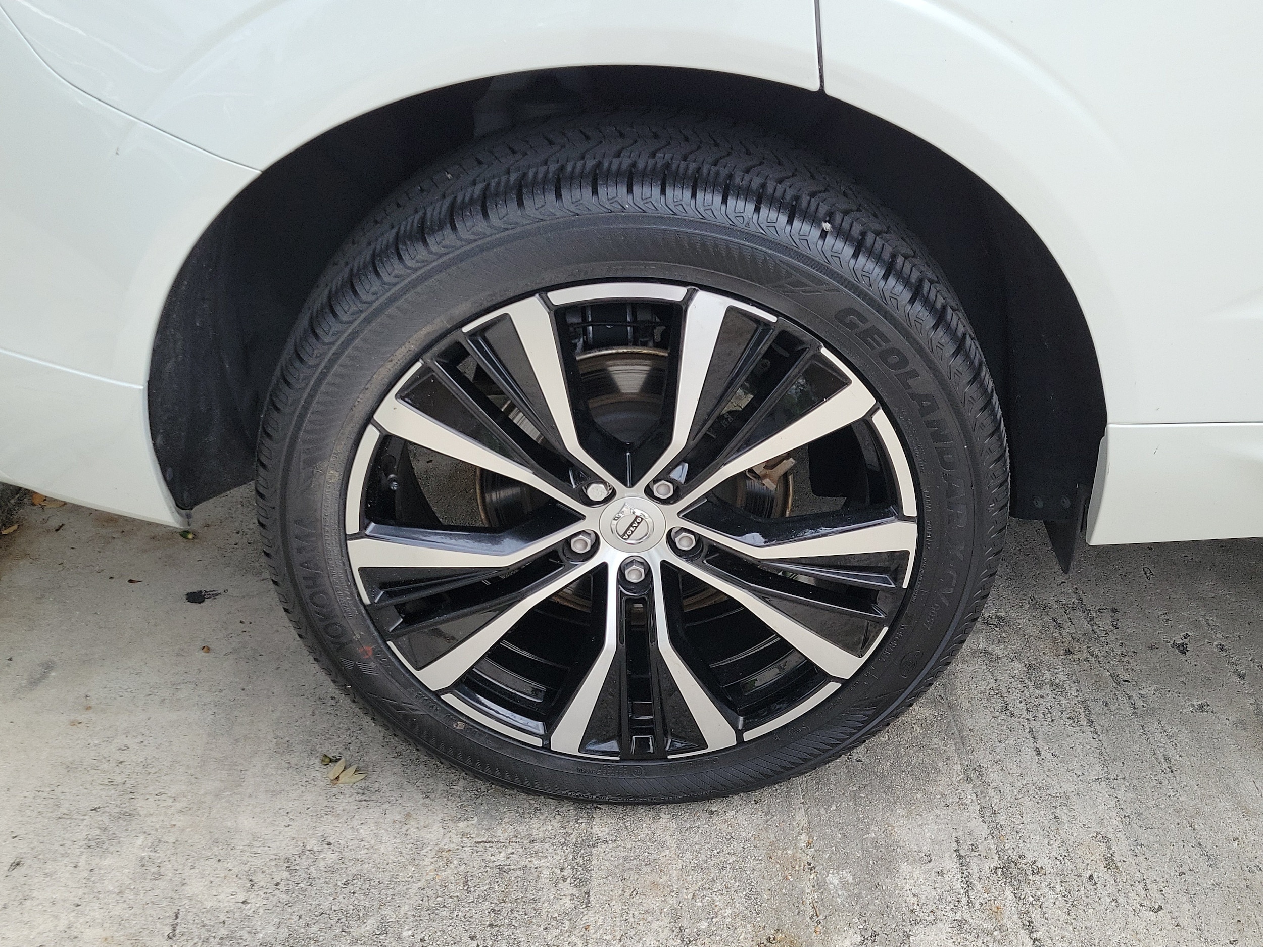 2024 Volvo XC60 Plus - Photo 9