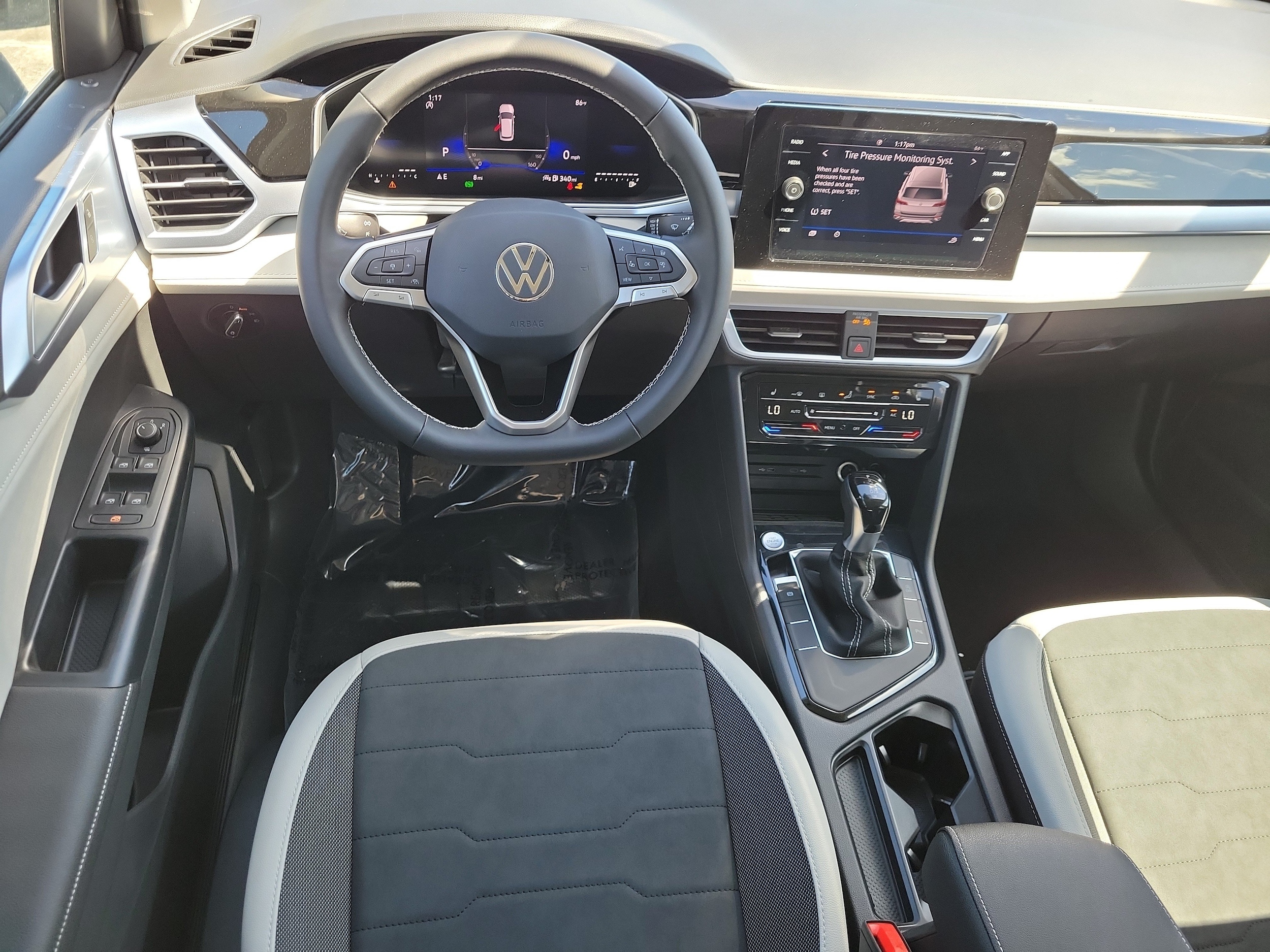 2026 Volkswagen Taos SE - Photo 9