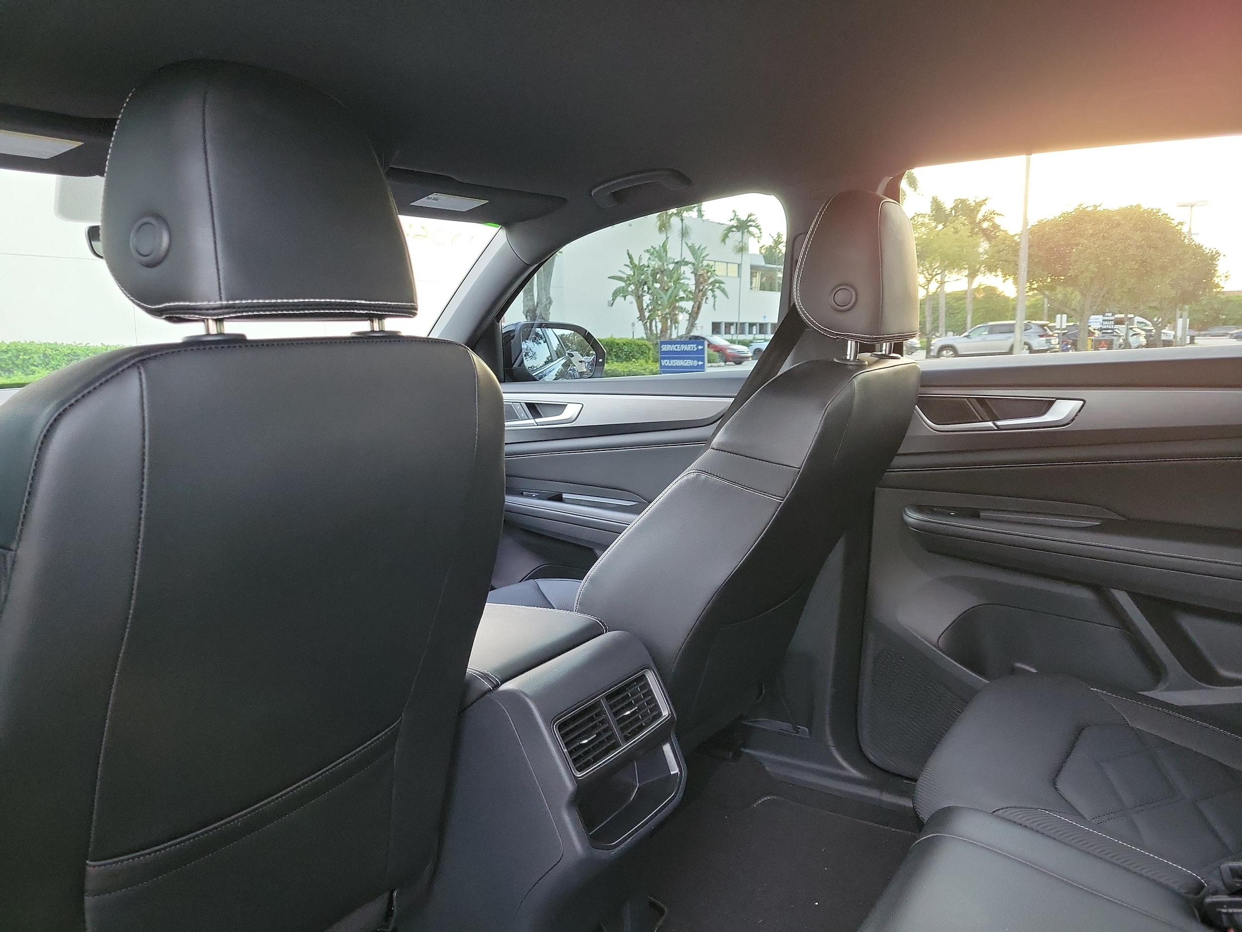 2024 Volkswagen Atlas Cross Sport SE - Photo 12