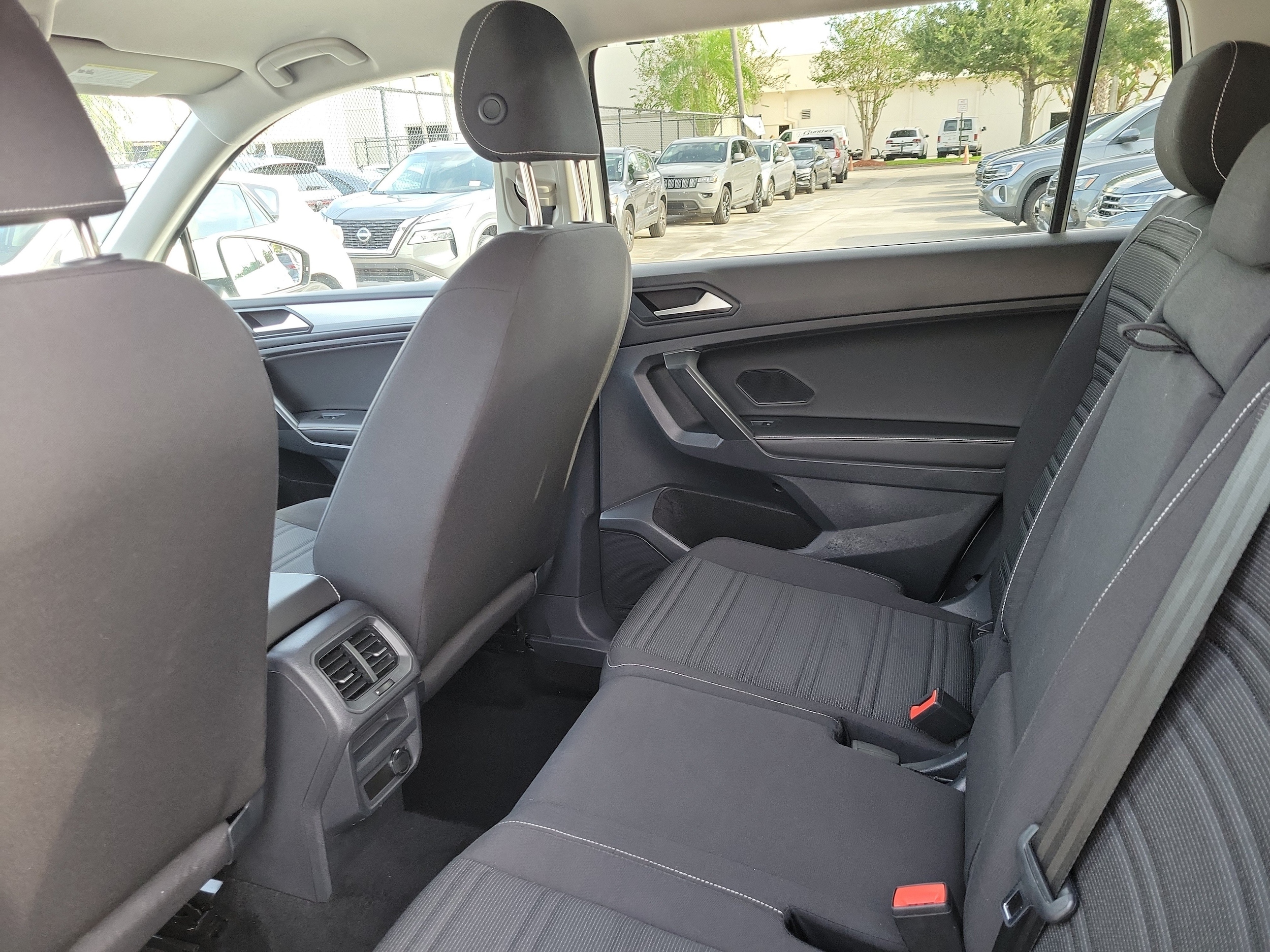 2023 Volkswagen Tiguan S - Photo 12