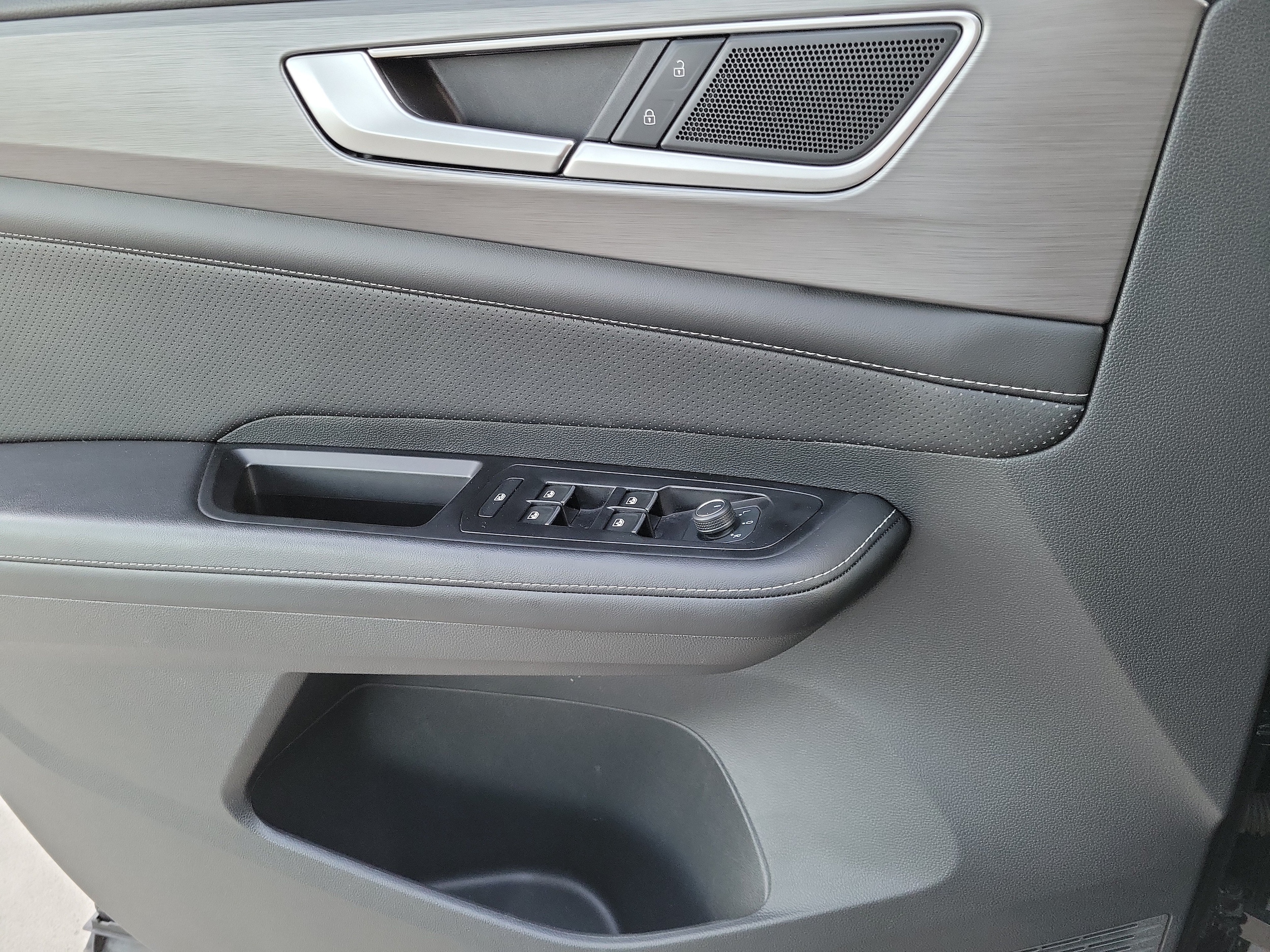 2024 Volkswagen Atlas Cross Sport SE - Photo 19