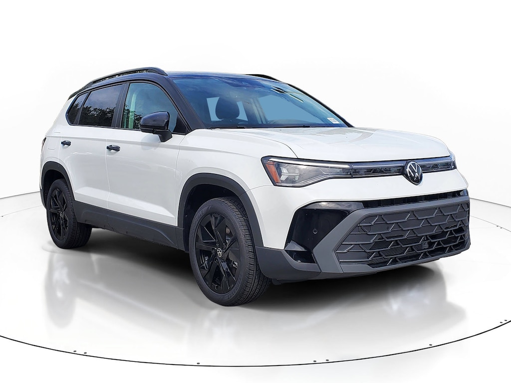 New 2026 Volkswagen Taos 1.5T SE Black SUV
