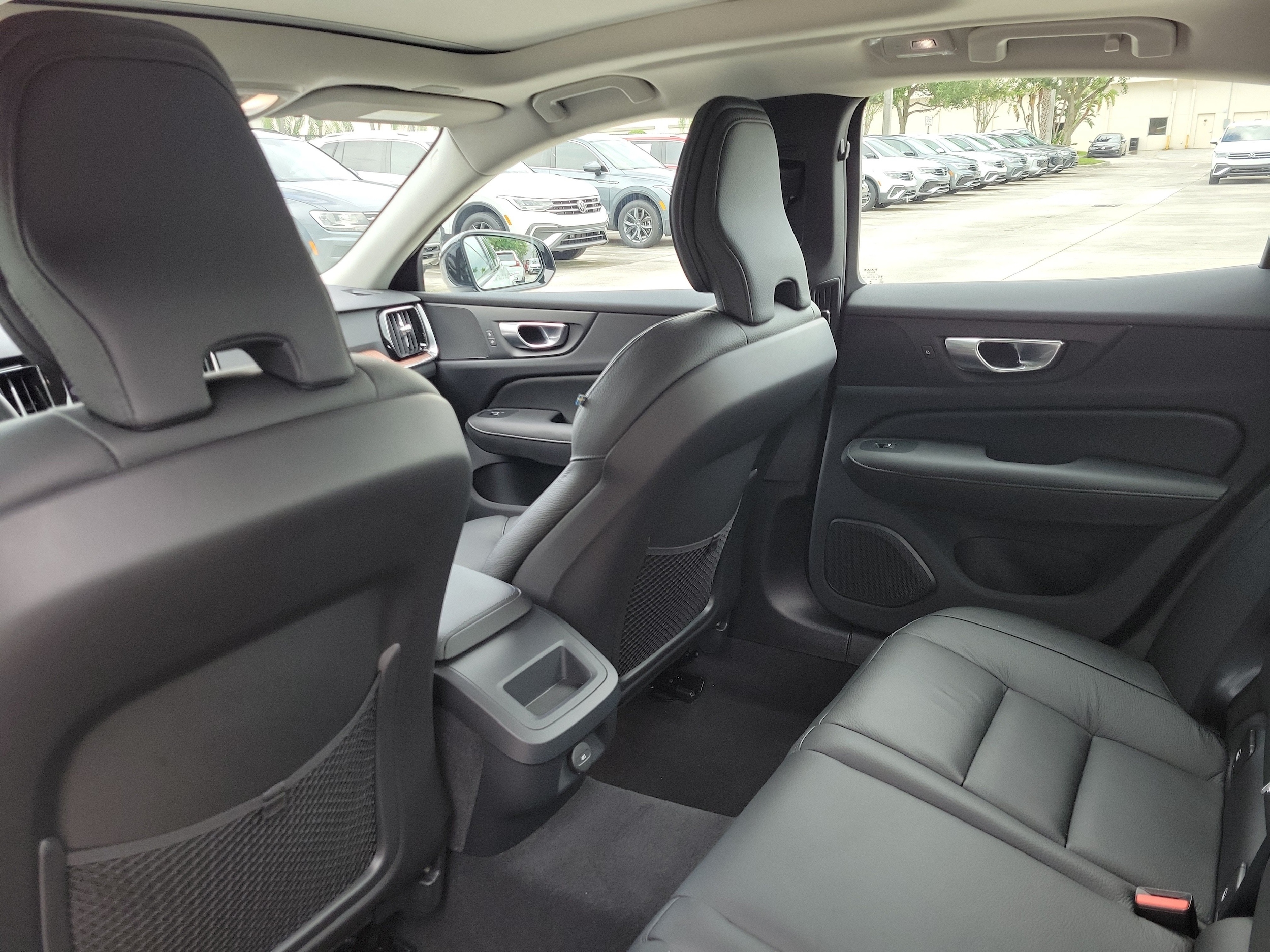 2024 Volvo S60 Plus - Photo 15