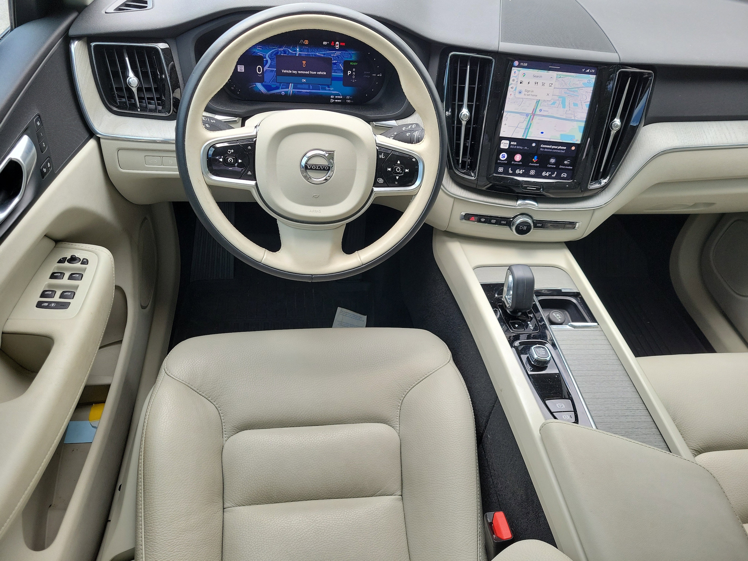2024 Volvo XC60 Plus - Photo 13