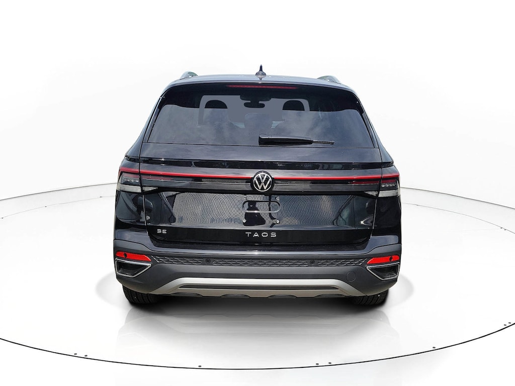 New 2026 Volkswagen Taos 1.5T SE SUV