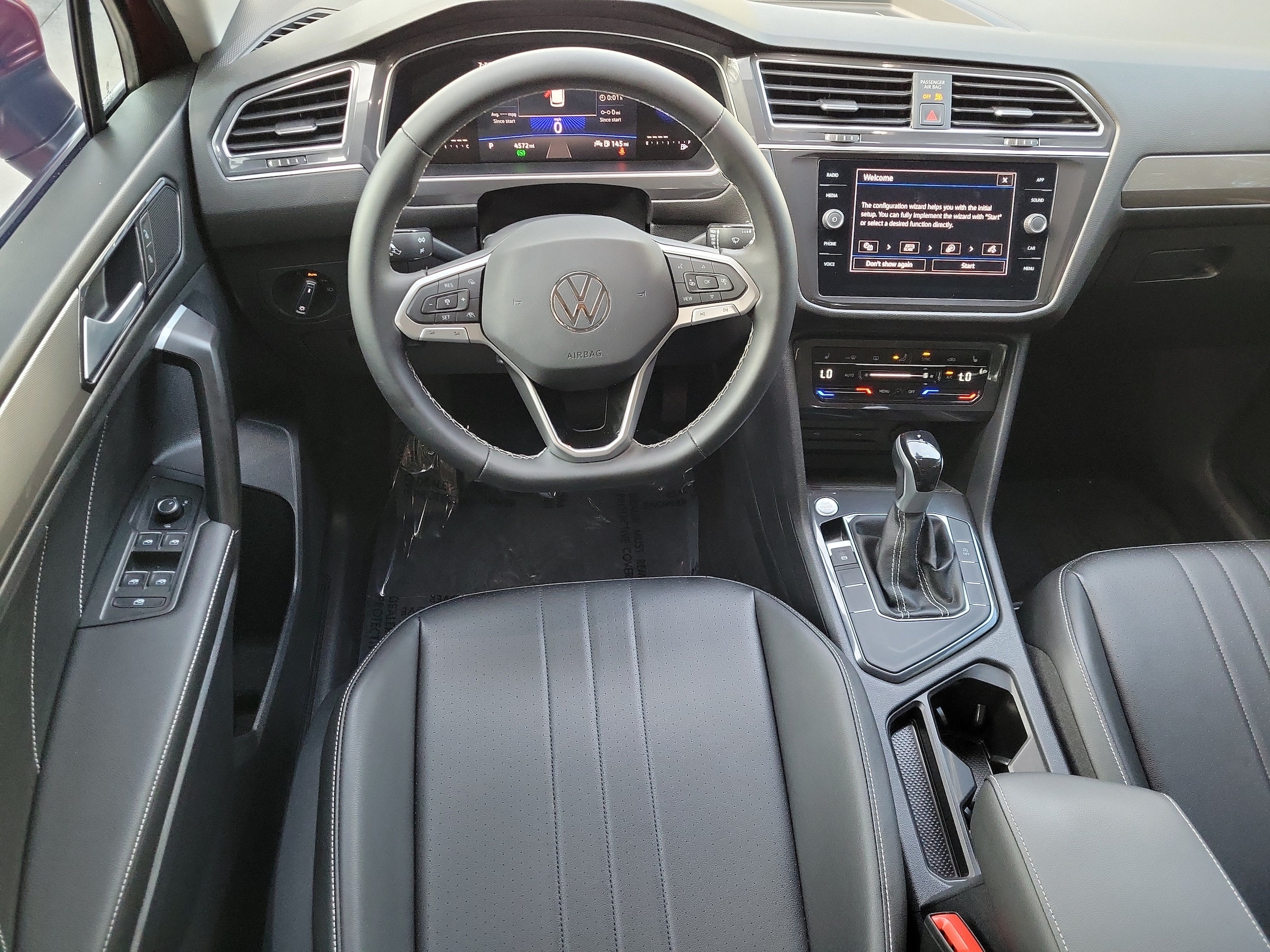 2023 Volkswagen Tiguan SE - Photo 11