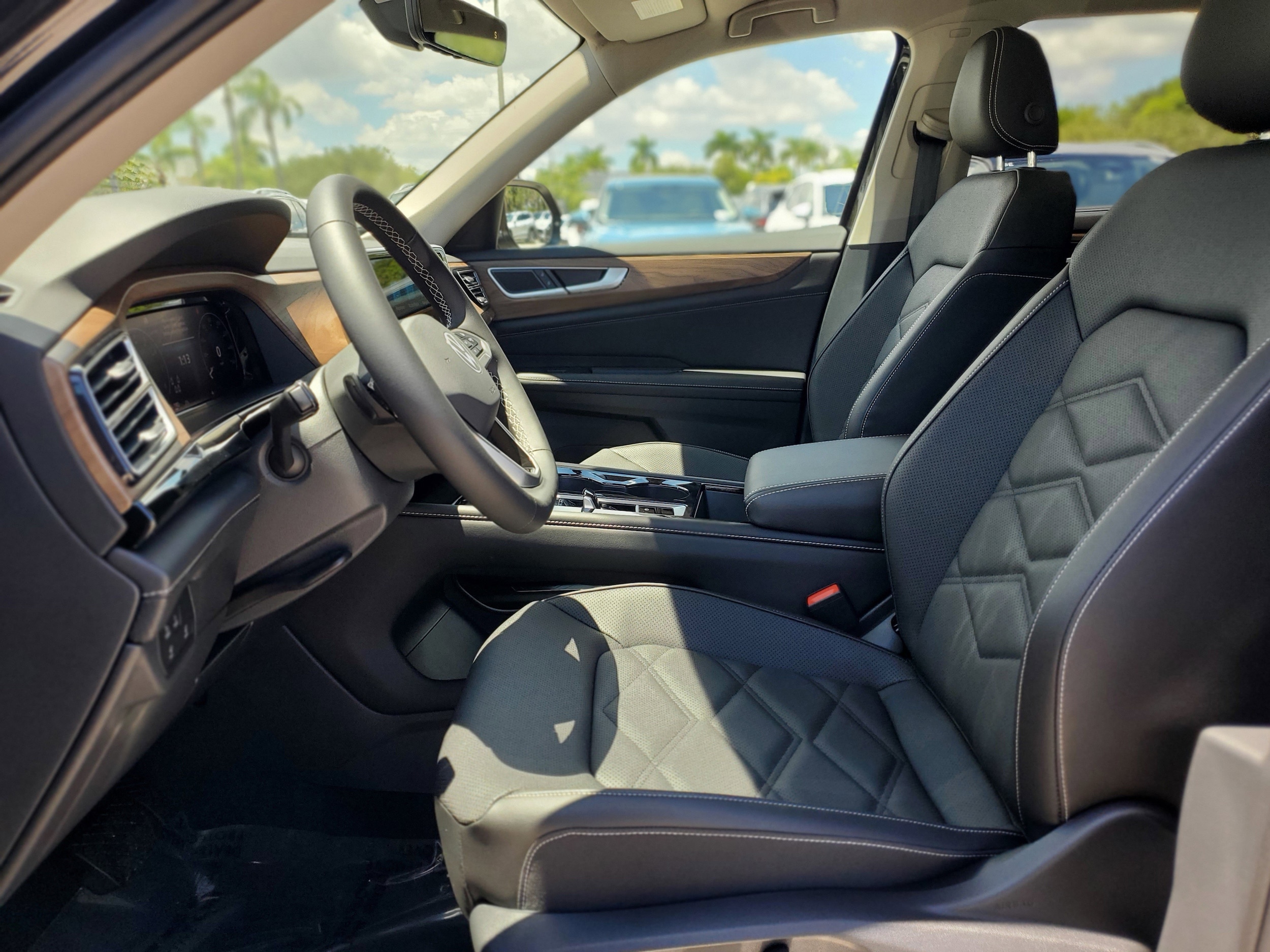 2026 Volkswagen Atlas SE w/Tech - Photo 9