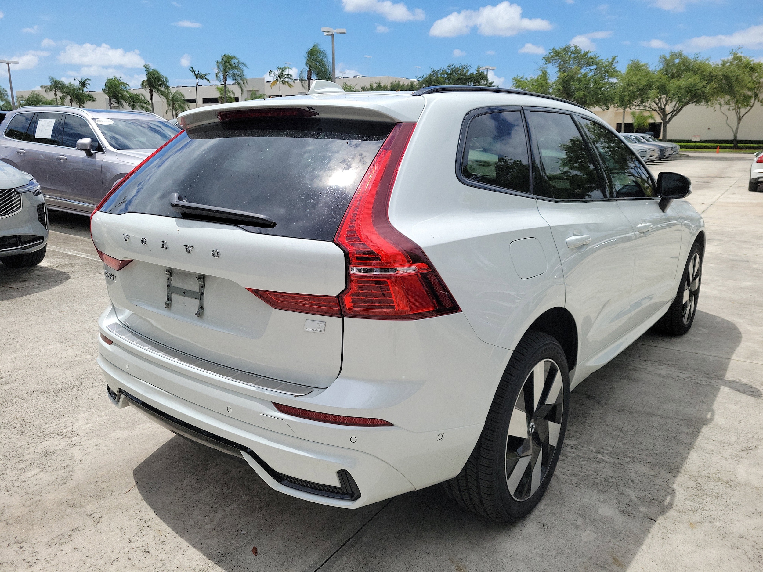 2024 Volvo XC60 Plus - Photo 8