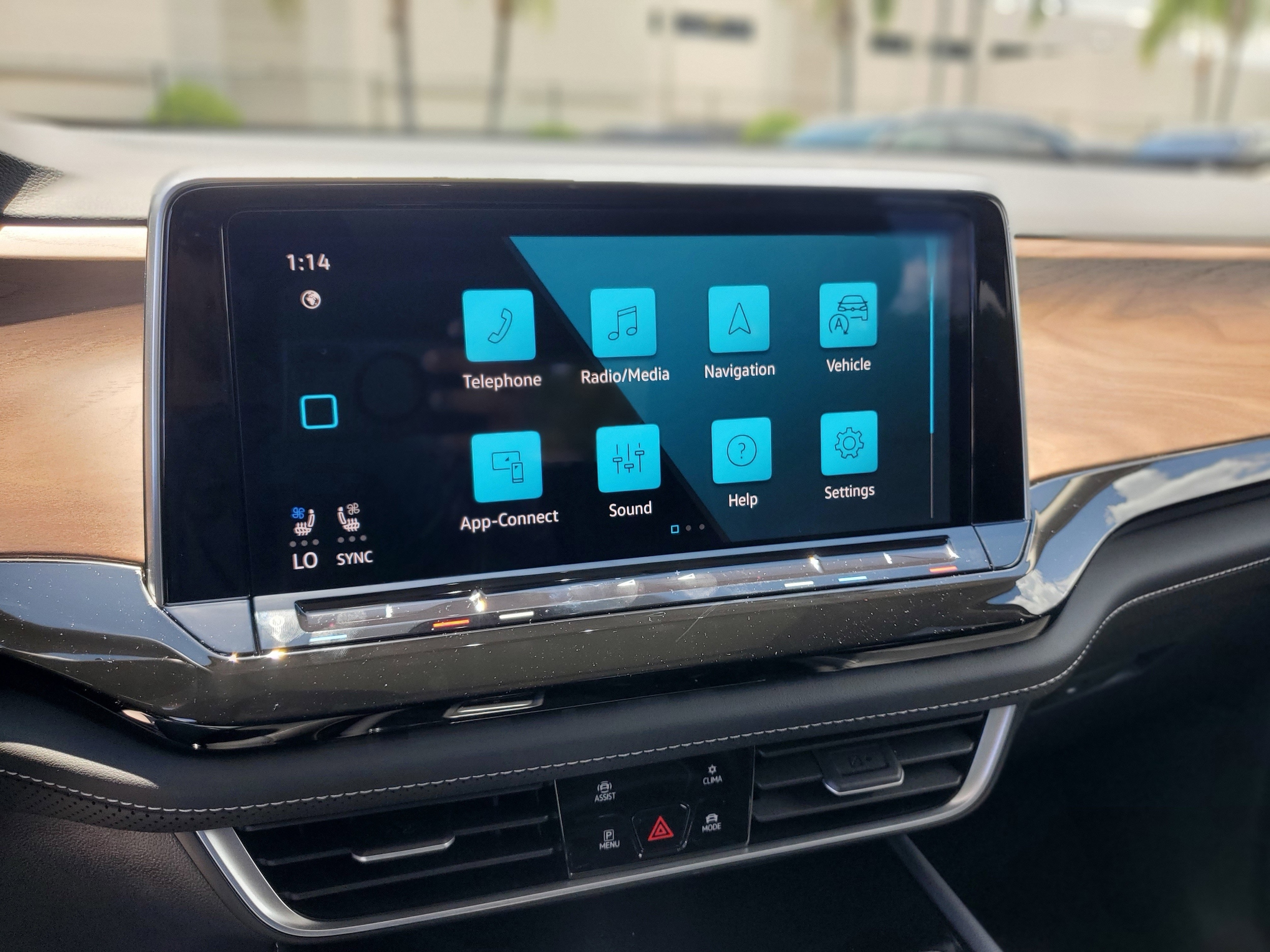 2026 Volkswagen Atlas SE w/Tech - Photo 16