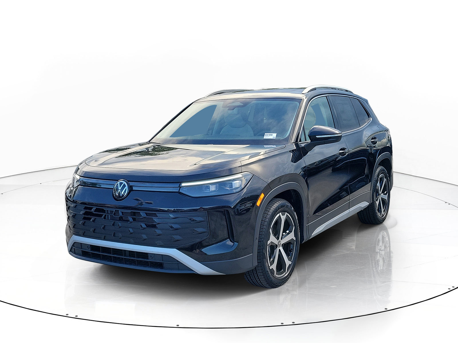 New 2026 Volkswagen Tiguan SE SUV