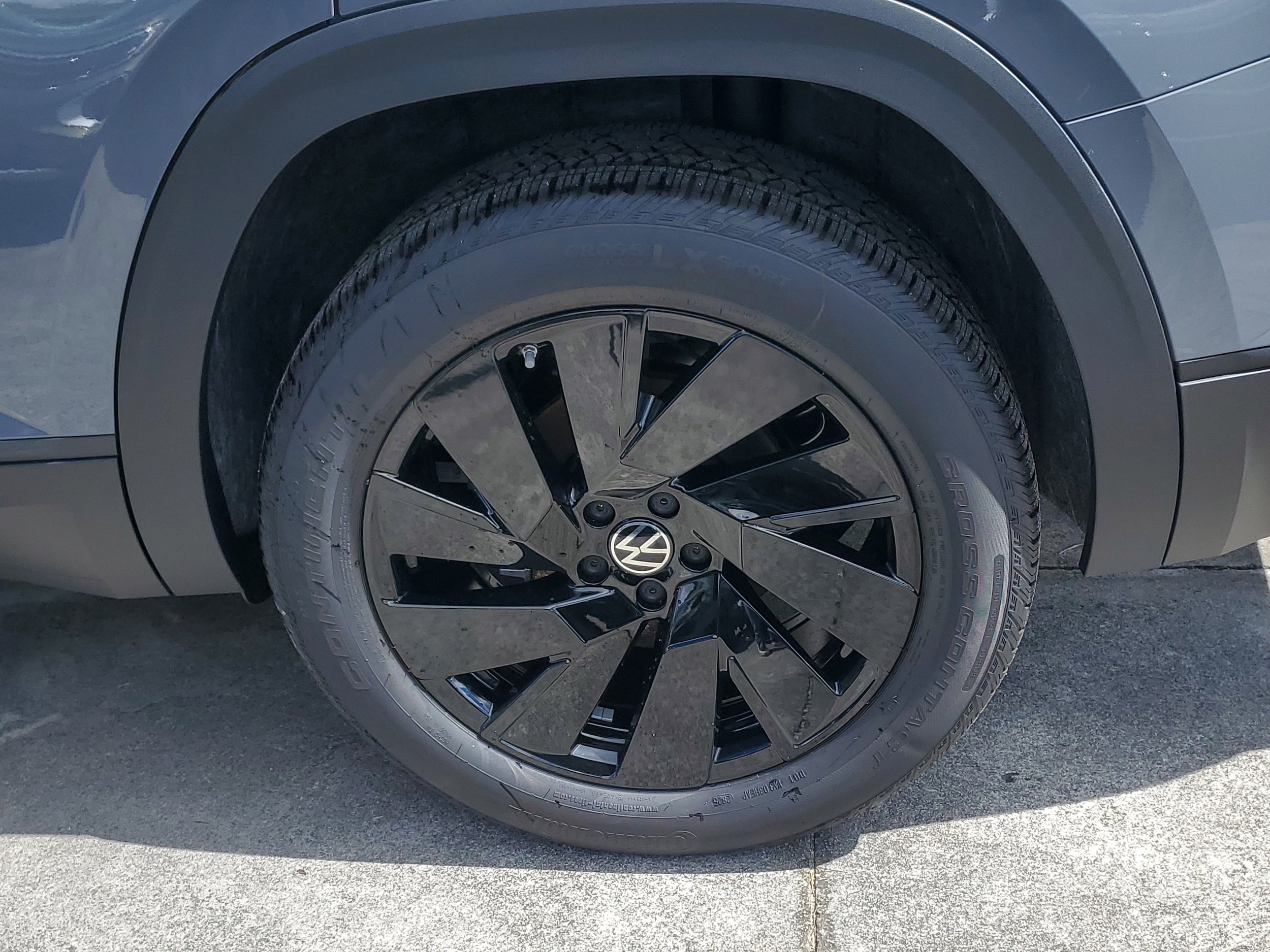 2026 Volkswagen Atlas SE w/Tech - Photo 5
