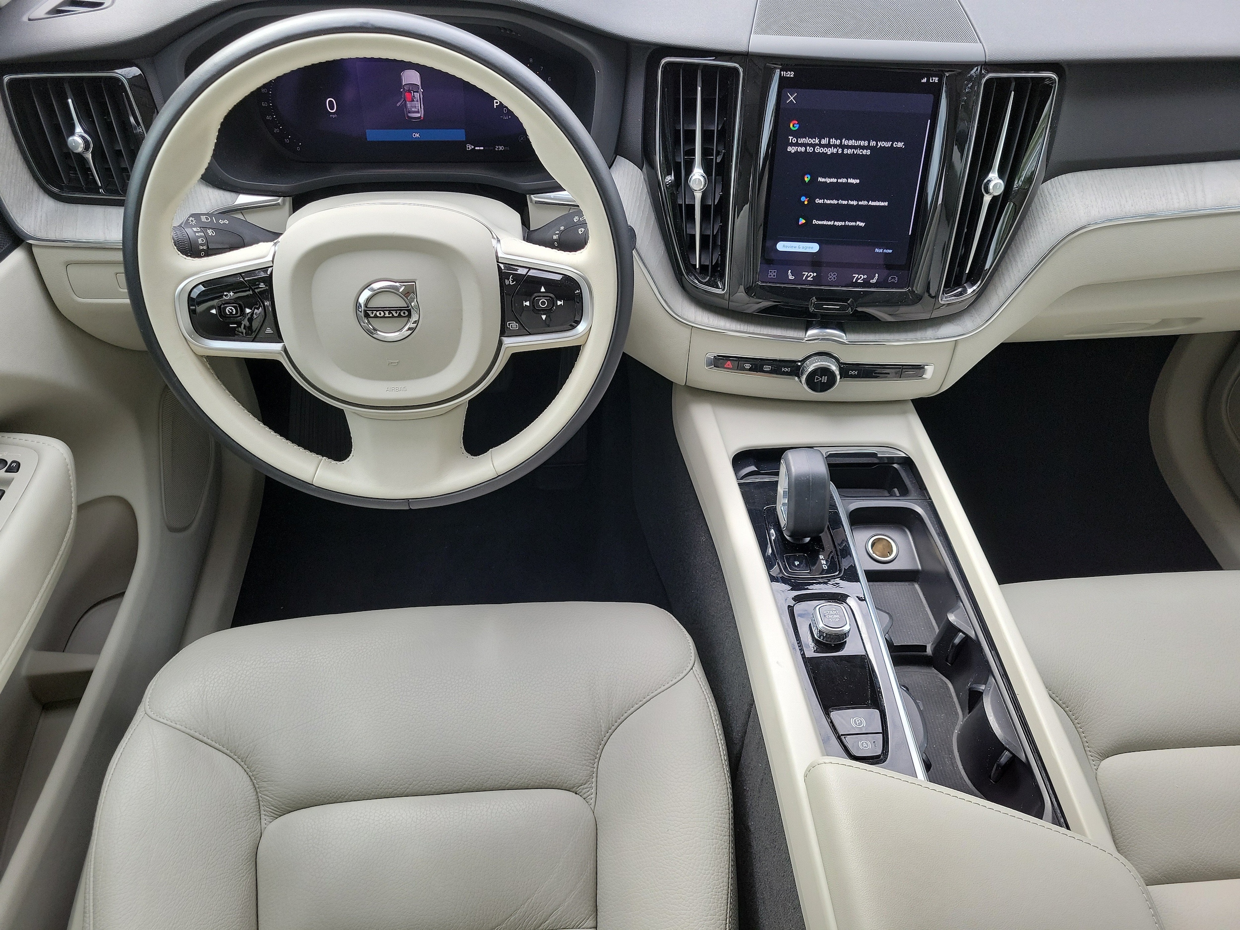 2024 Volvo XC60 Plus - Photo 11