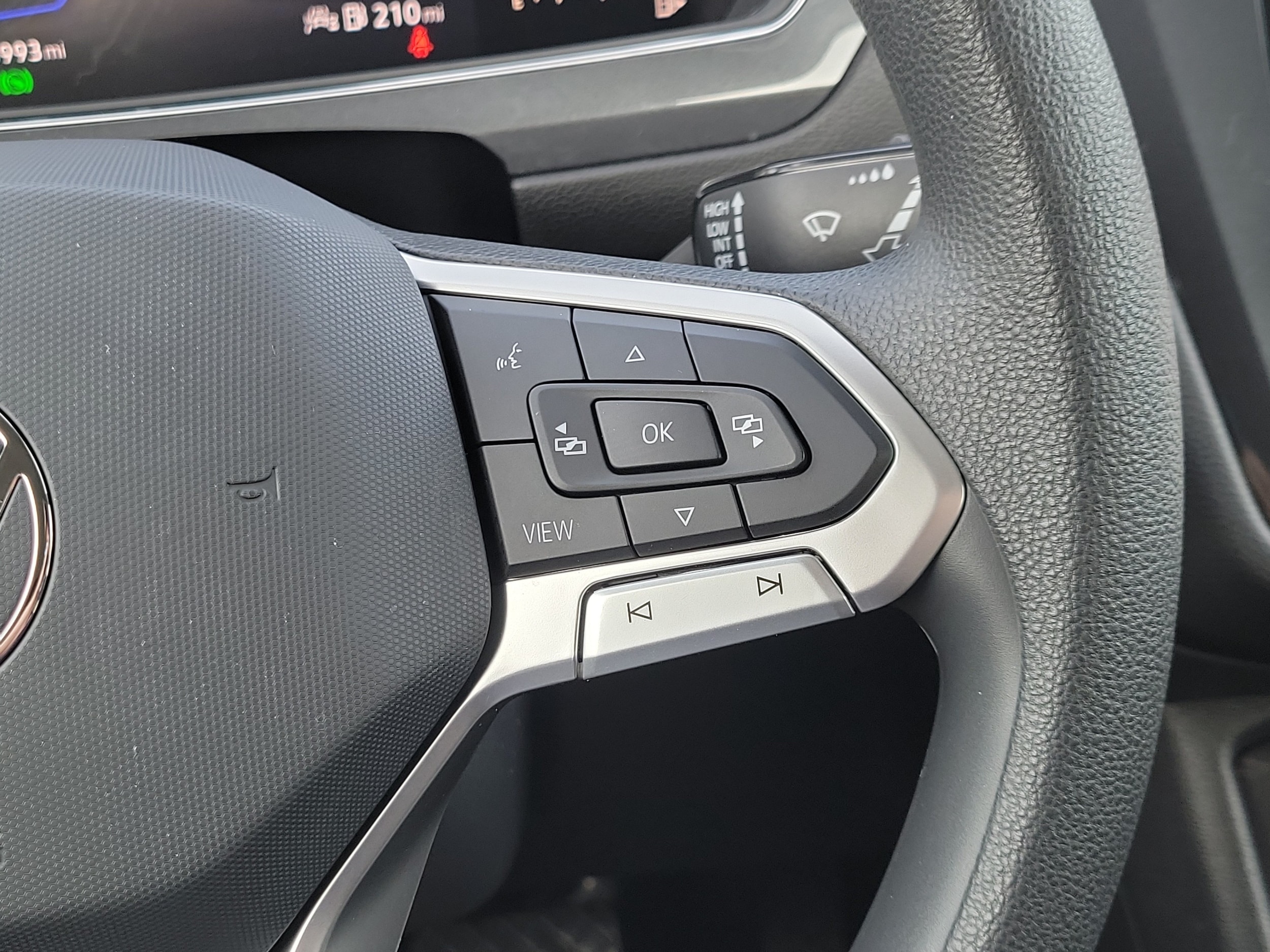 2023 Volkswagen Tiguan S - Photo 20