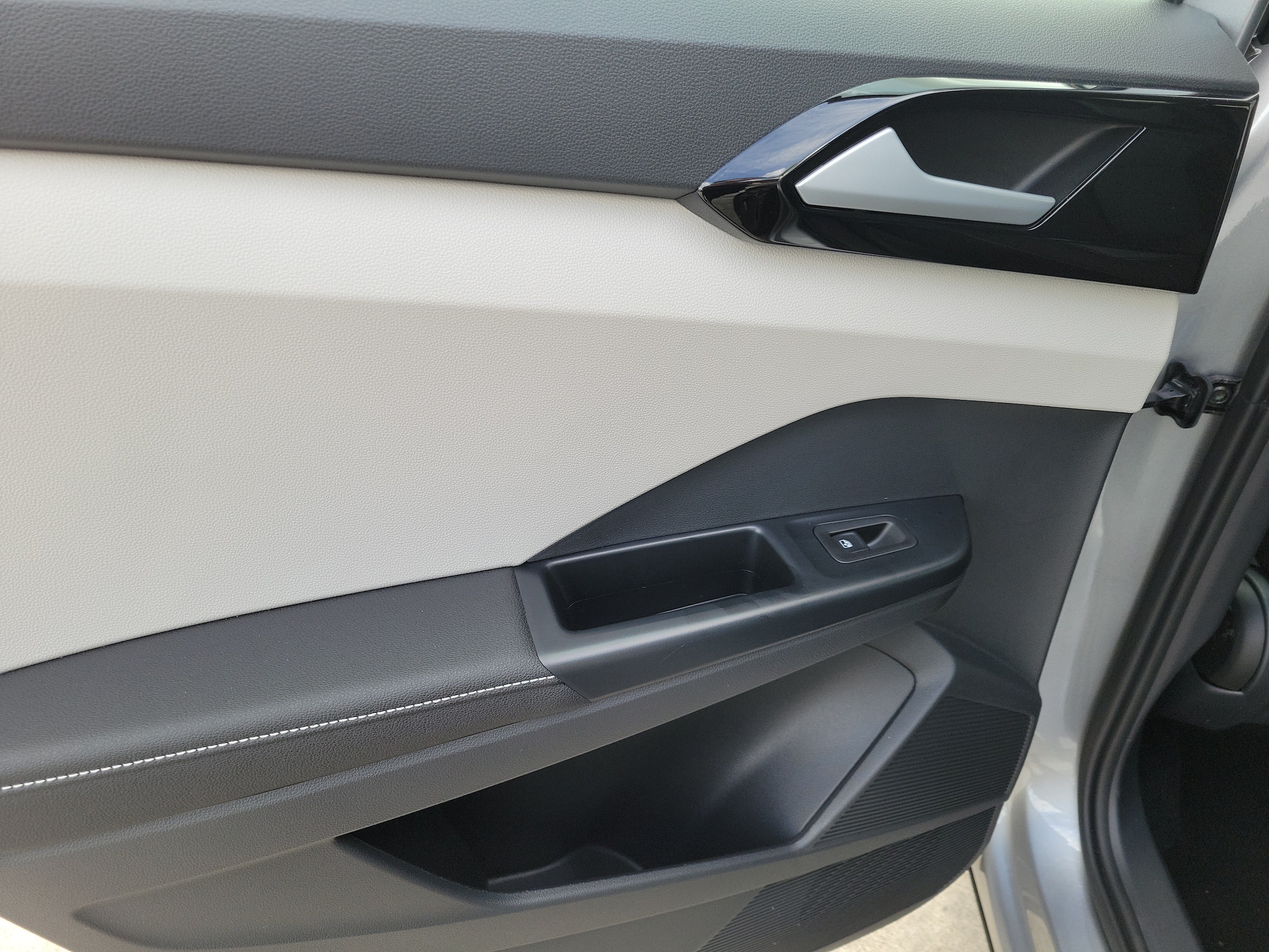2026 Volkswagen Taos S - Photo 14