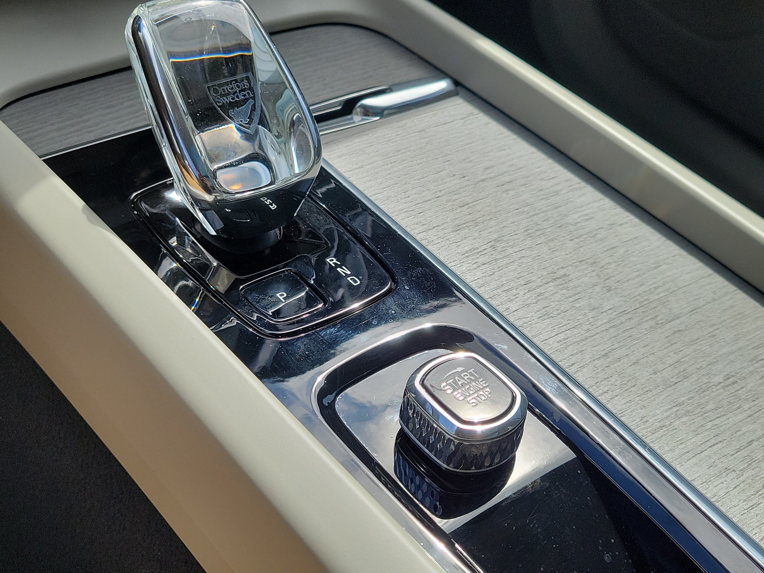 2023 Volvo XC60 Ultimate - Photo 31
