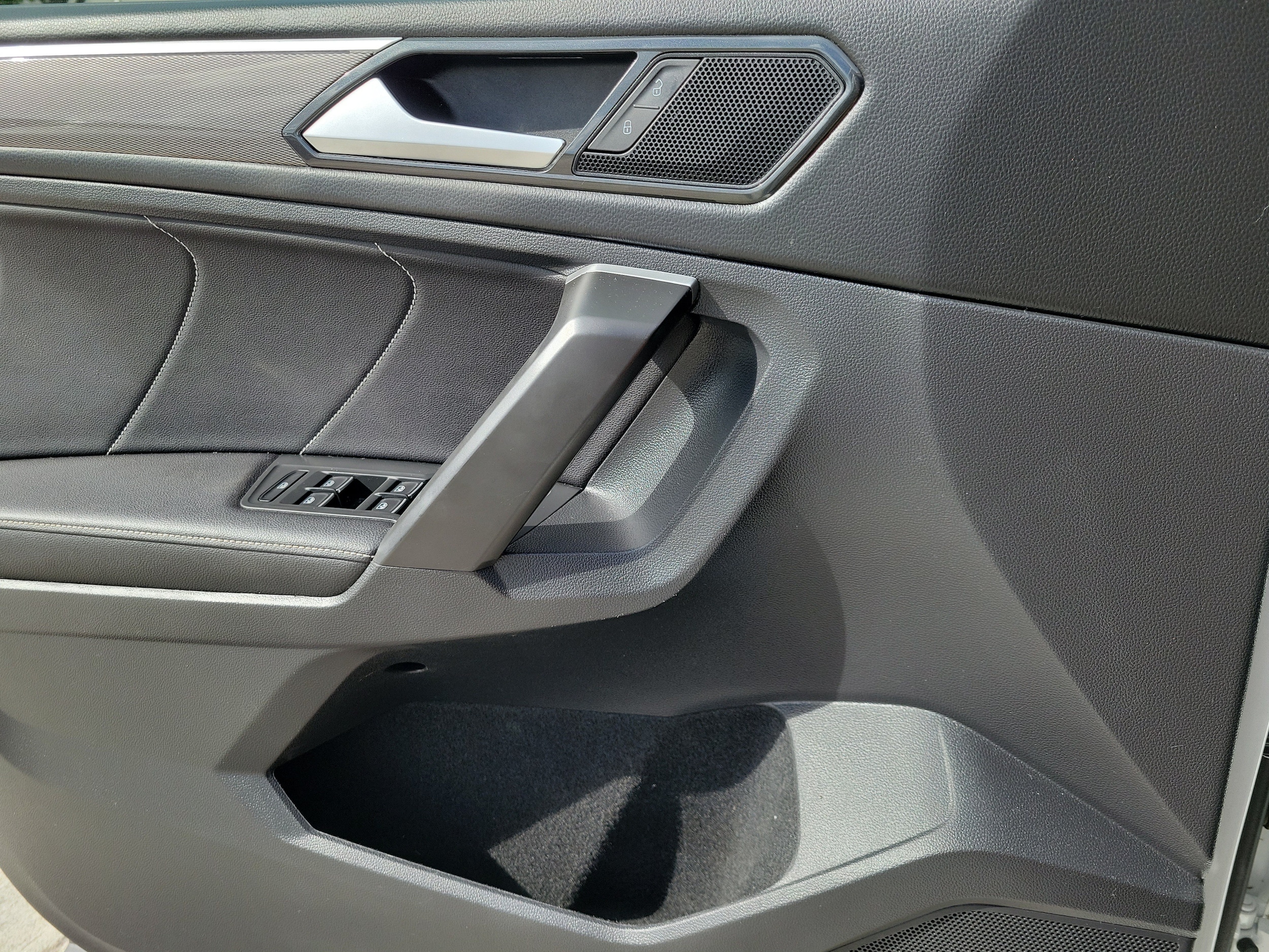 2023 Volkswagen Tiguan SE R-LINE BLACK - Photo 14