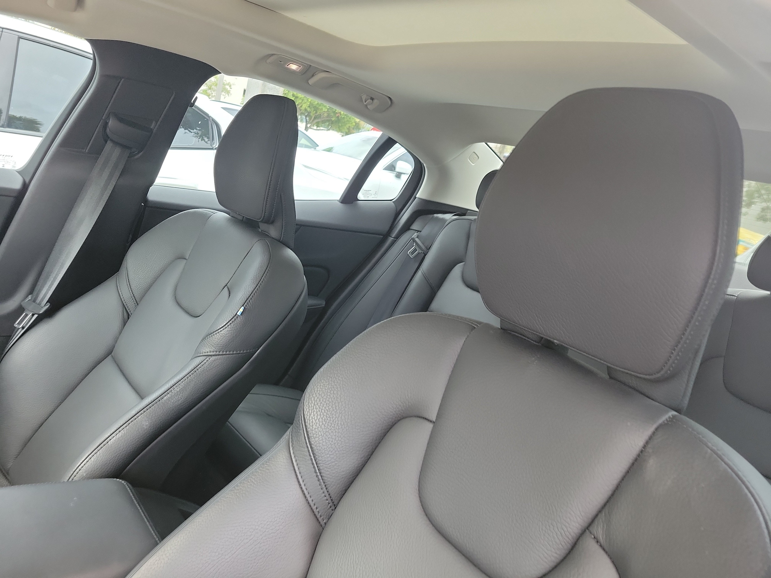 2024 Volvo S60 Plus - Photo 16